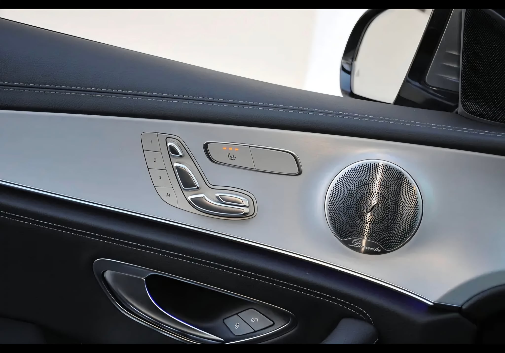 MERCEDES-BENZ E-Class 2023 — imagine 9