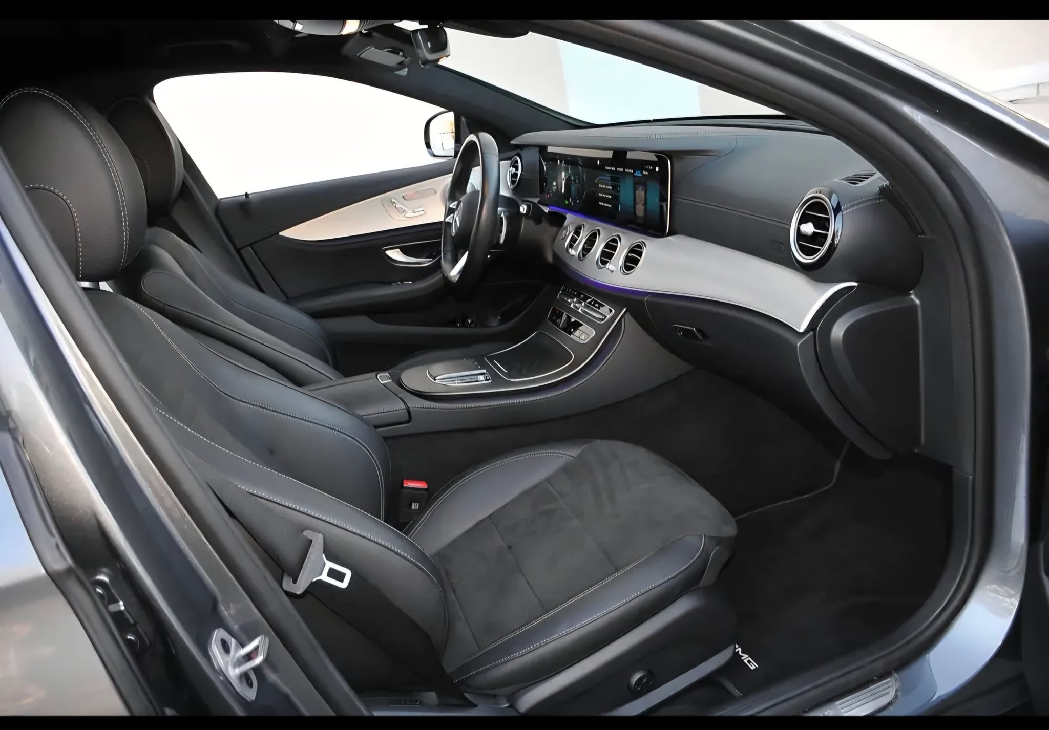 MERCEDES-BENZ E-Class 2023 — imagine 6