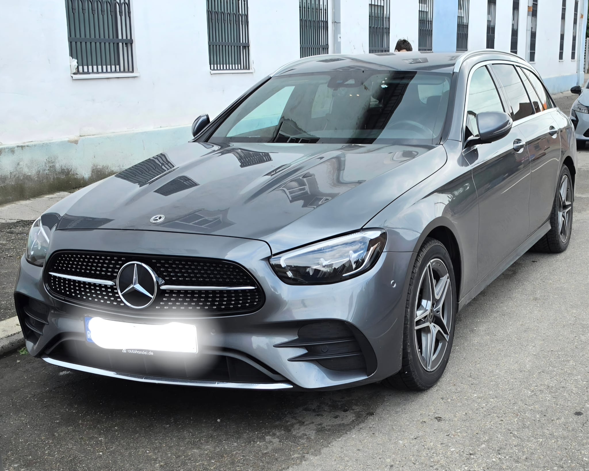 MERCEDES-BENZ E-Class 2023 — imagine 1