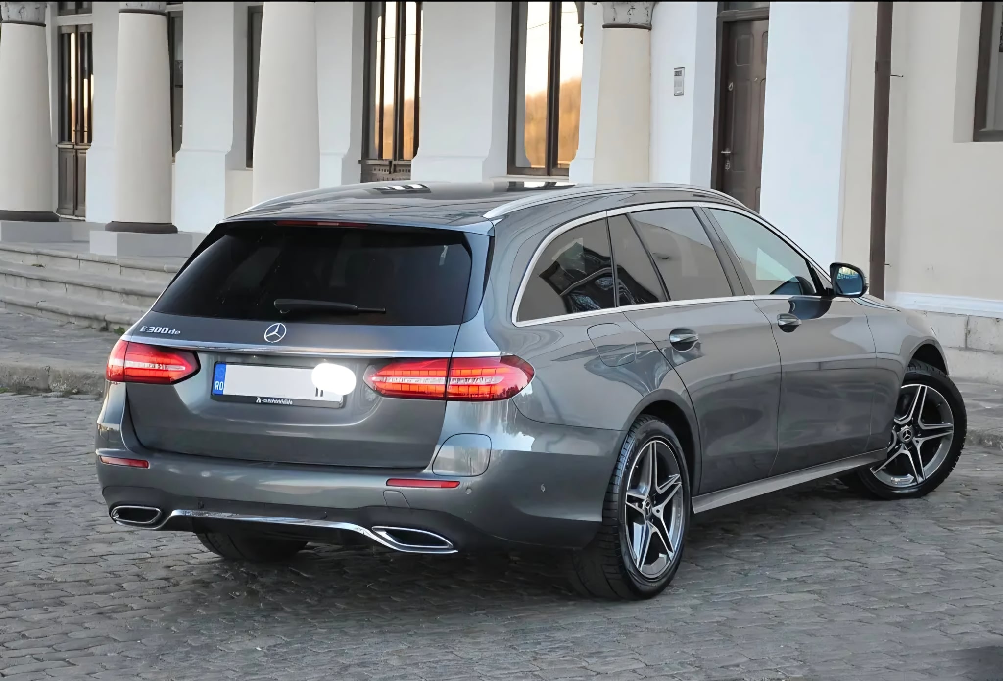 MERCEDES-BENZ E-Class 2023 — imagine 4