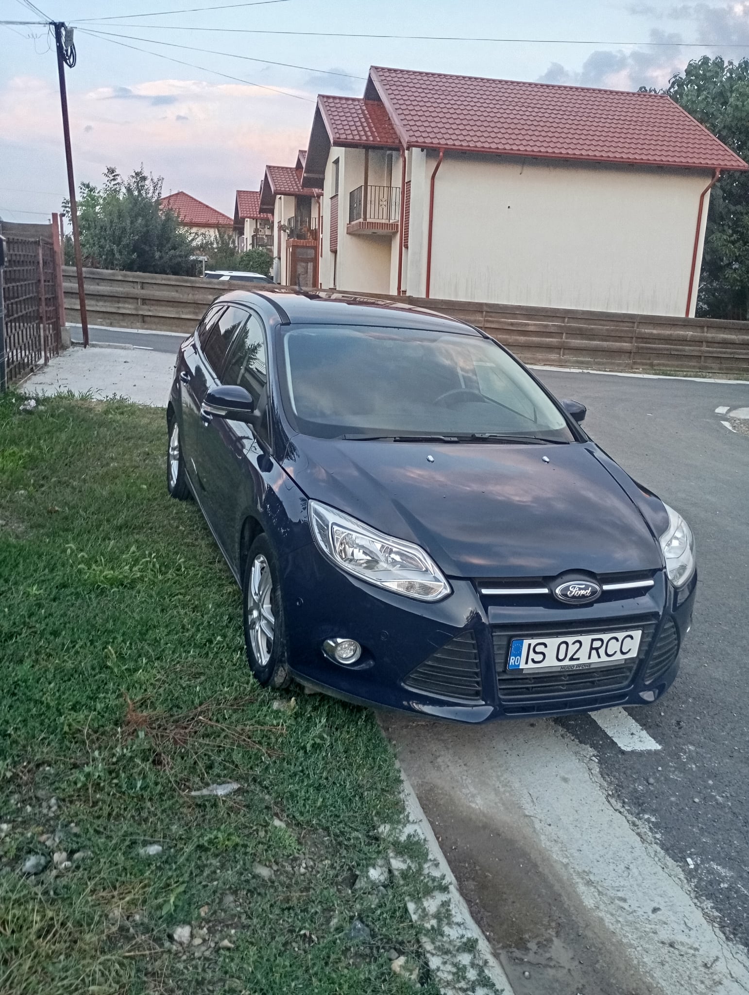FORD Focus 2011 — imagine 1