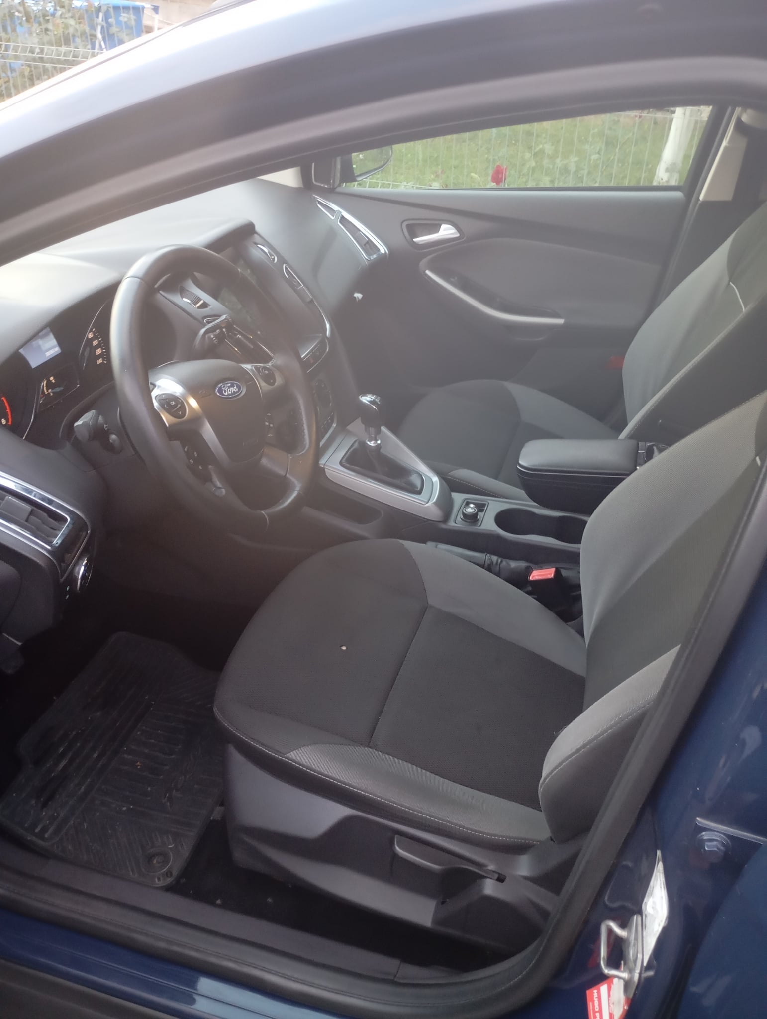 FORD Focus 2011 — imagine 8