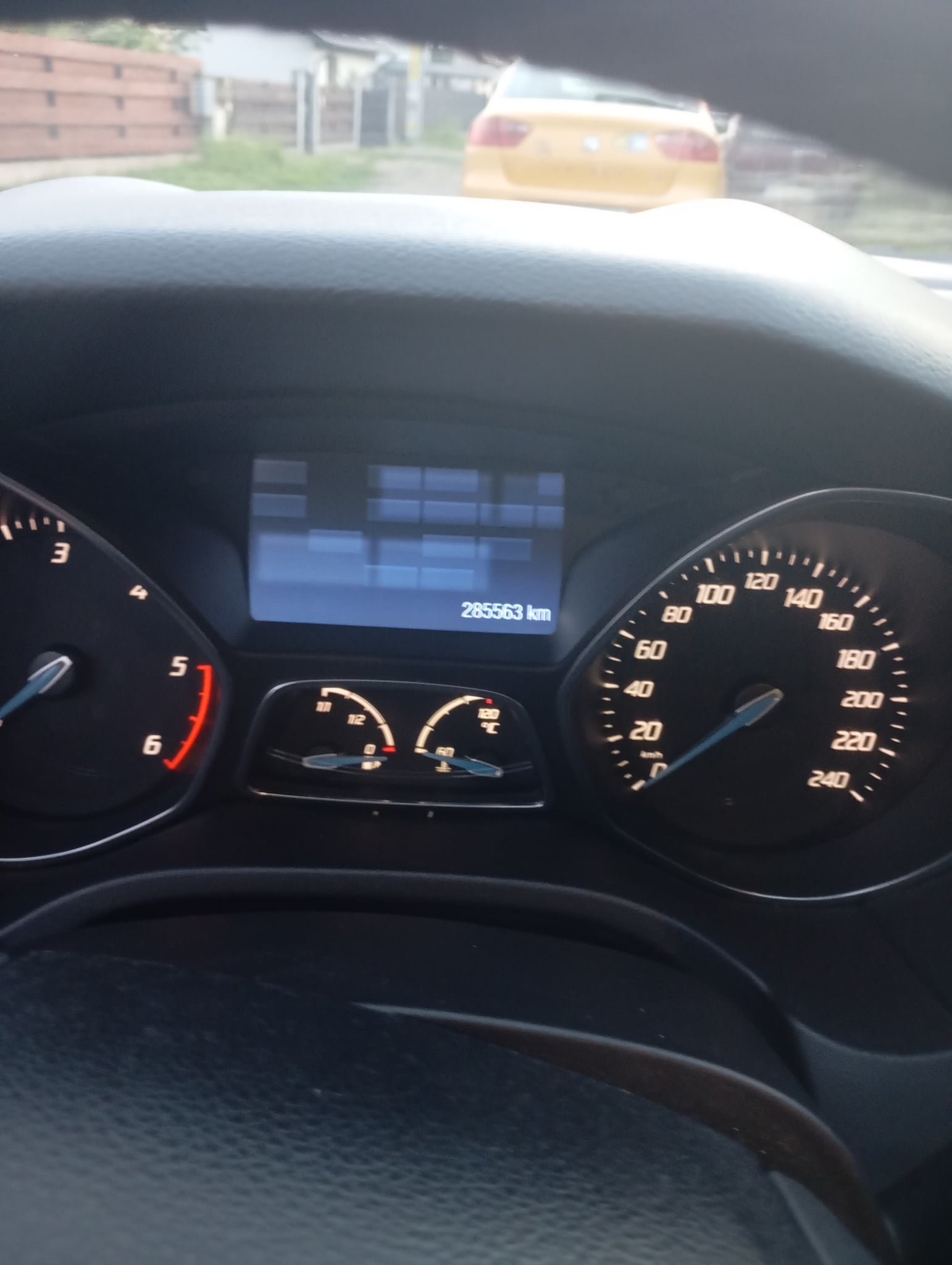 FORD Focus 2011 — imagine 5