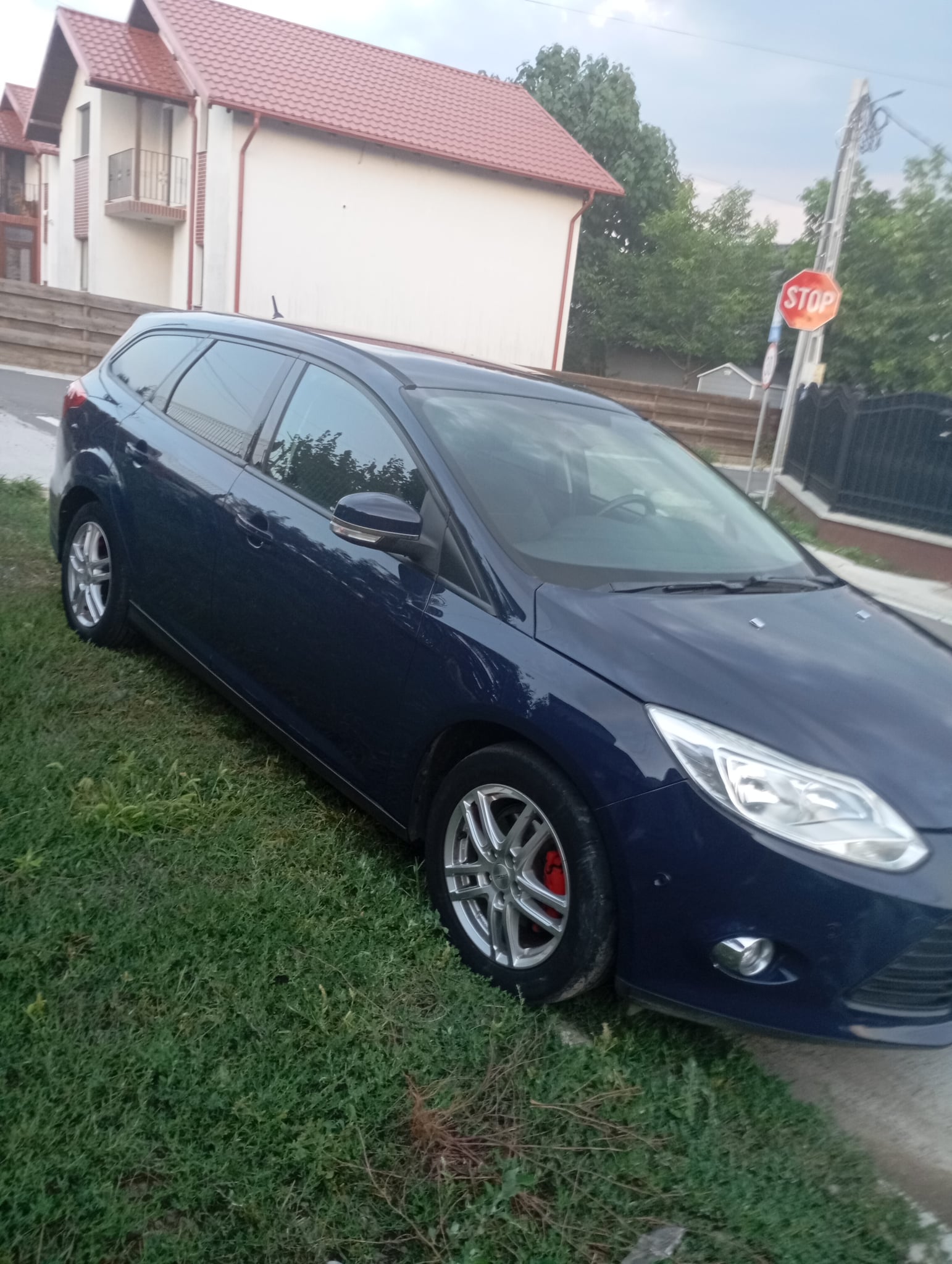 FORD Focus 2011 — imagine 3