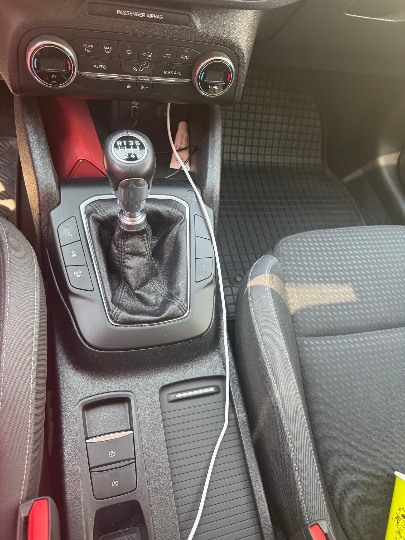FORD Focus 2019 — imagine 28