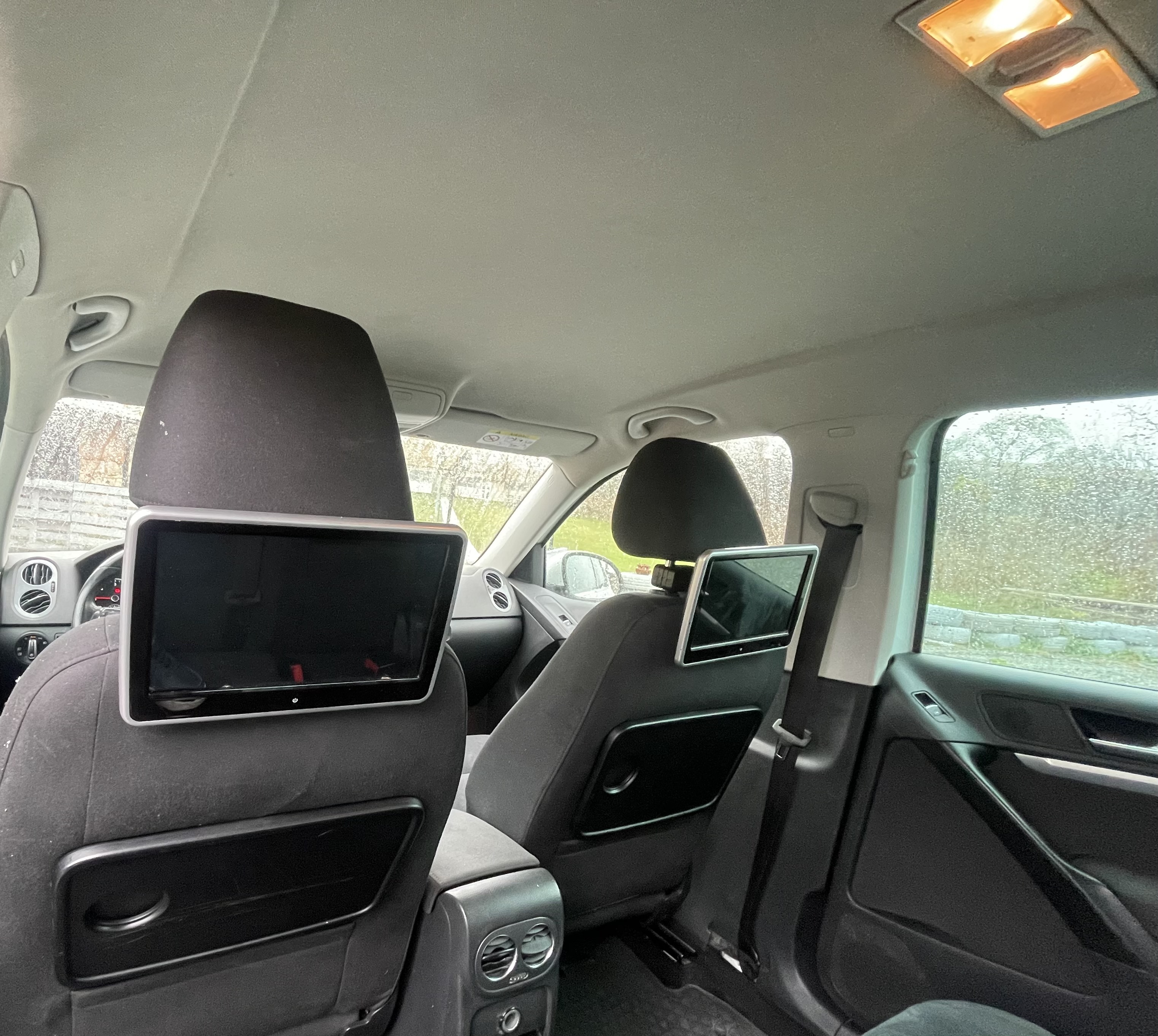 Volkswagen Tiguan - 4