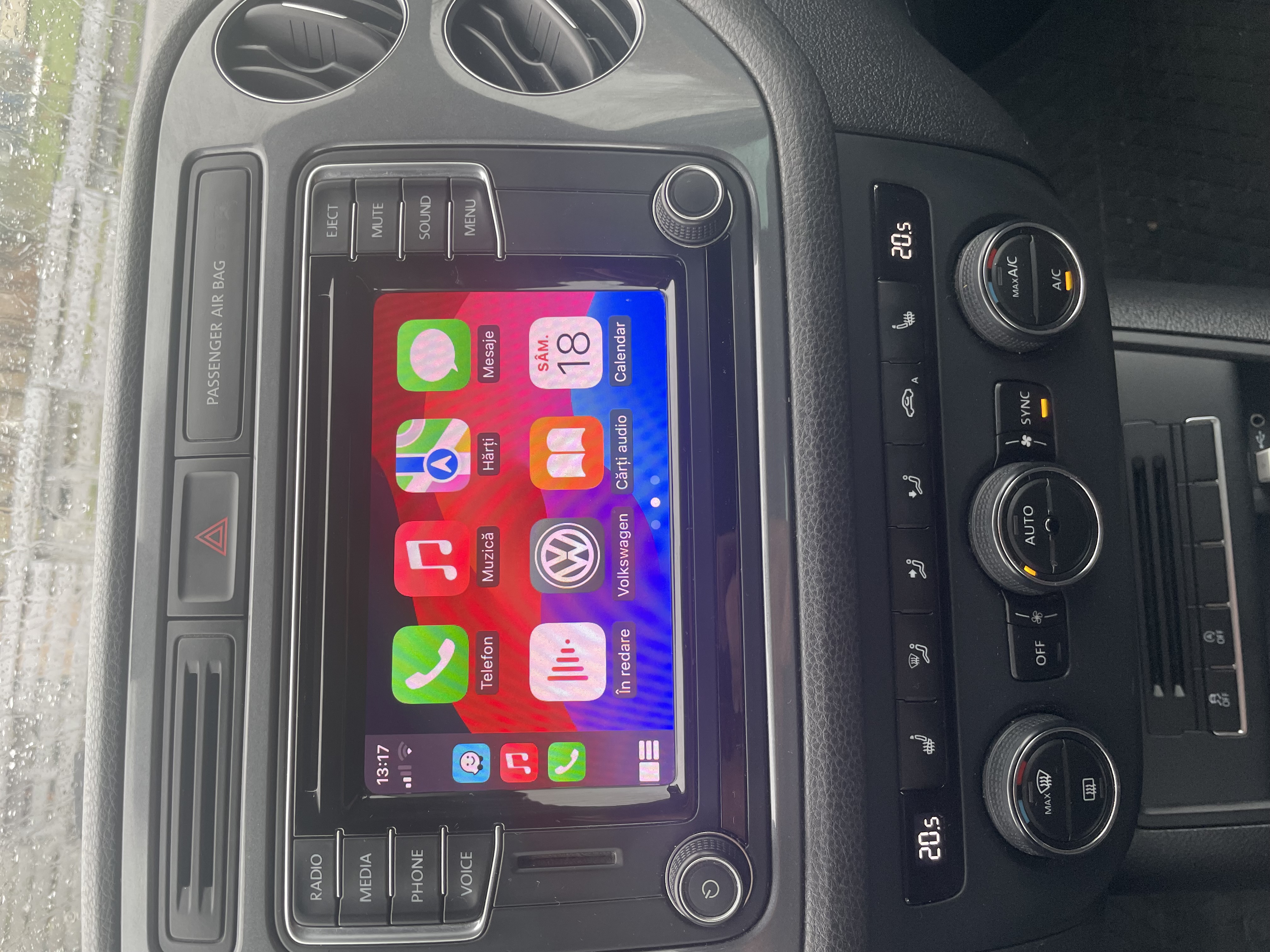 Volkswagen Tiguan - 5