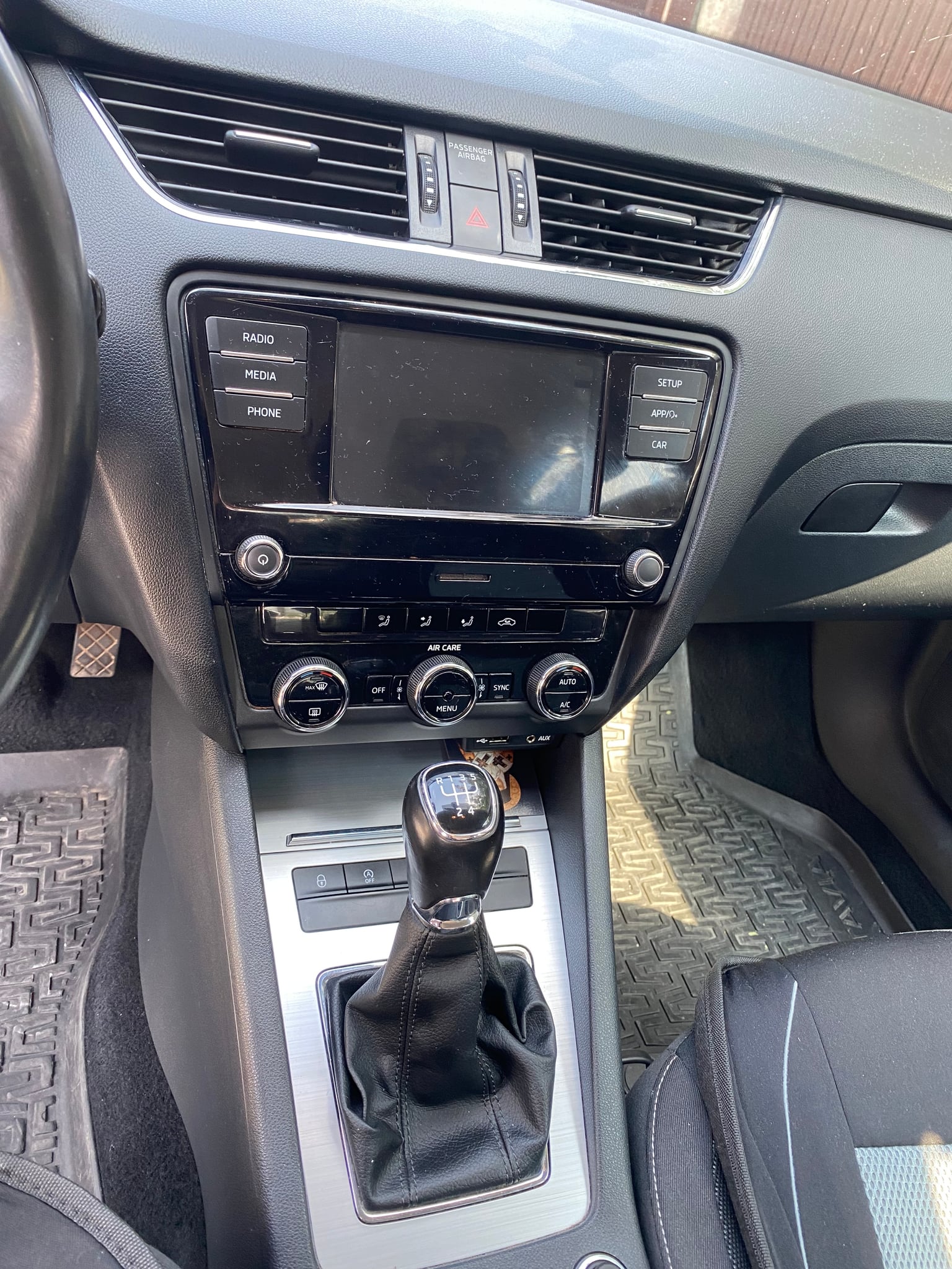 SKODA Octavia 2018 — imagine 5