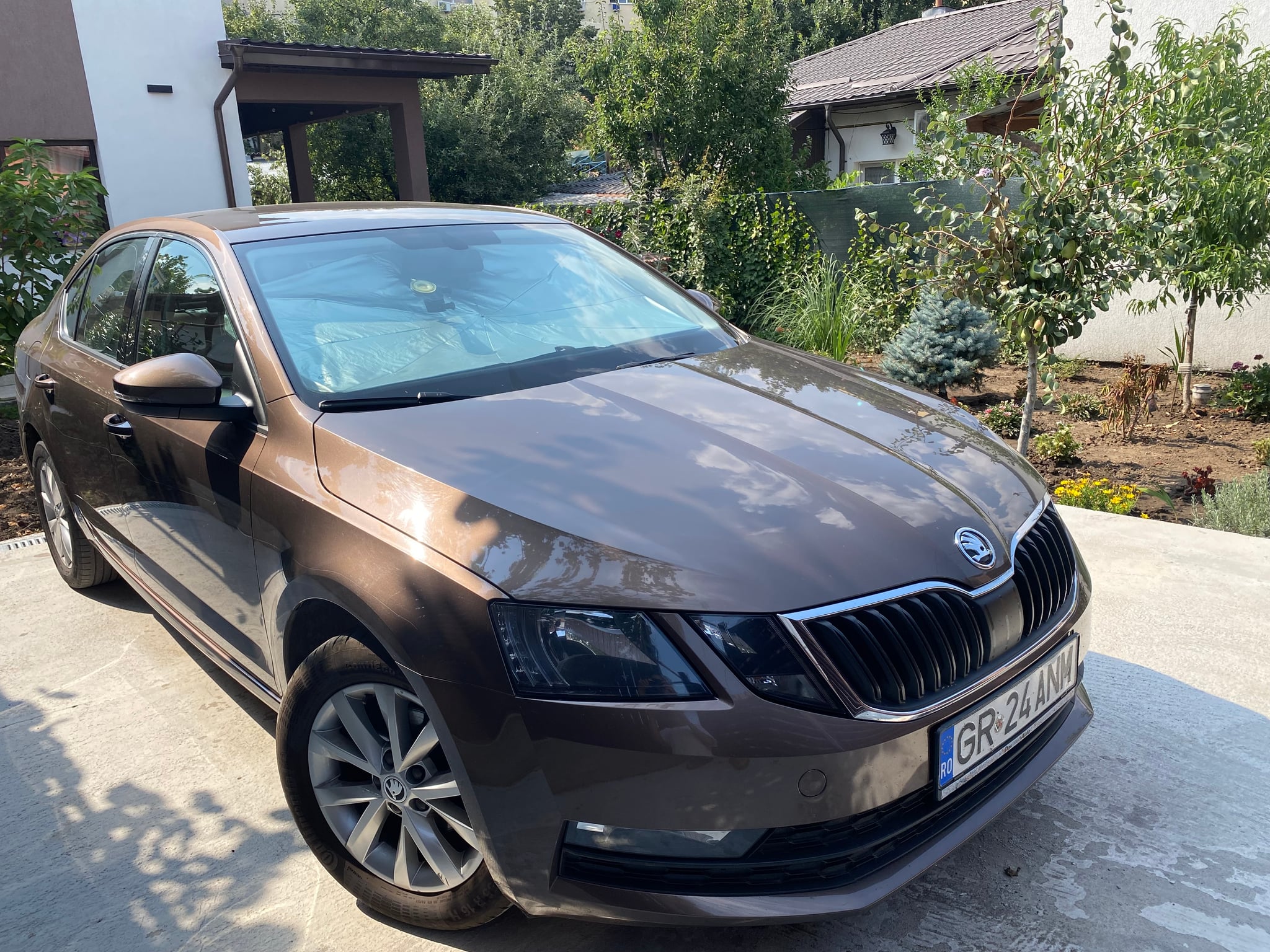 SKODA Octavia 2018 — imagine 1