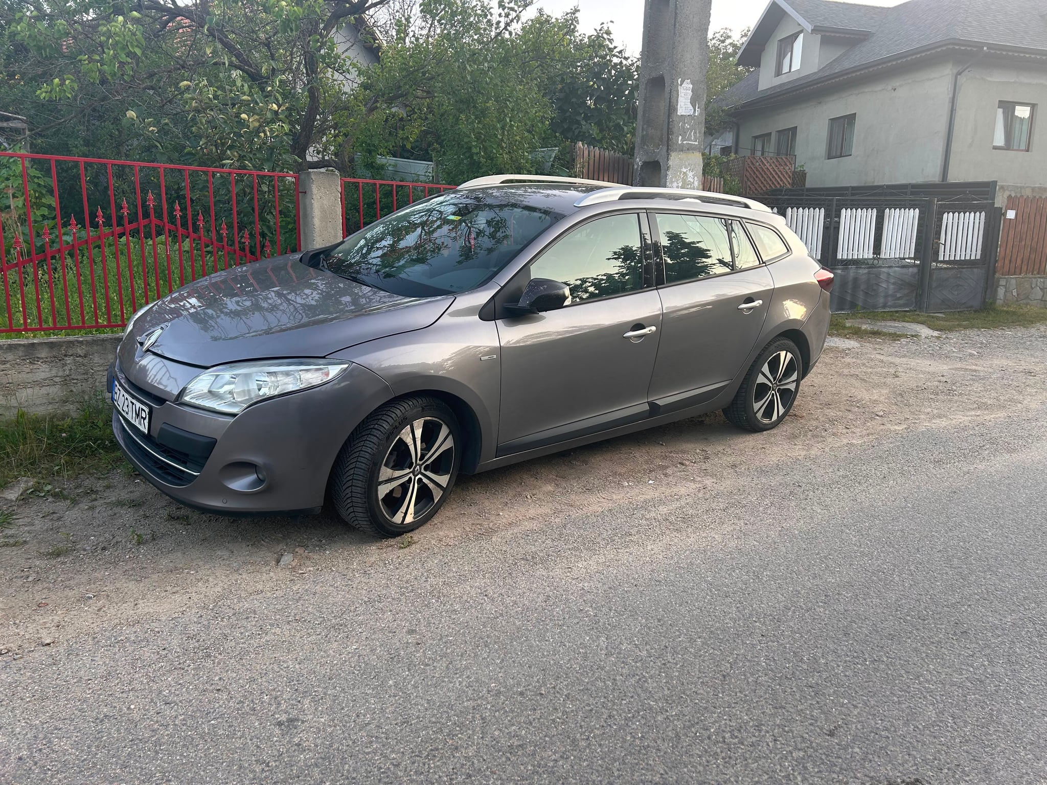 RENAULT Megane 2012 — imagine 1