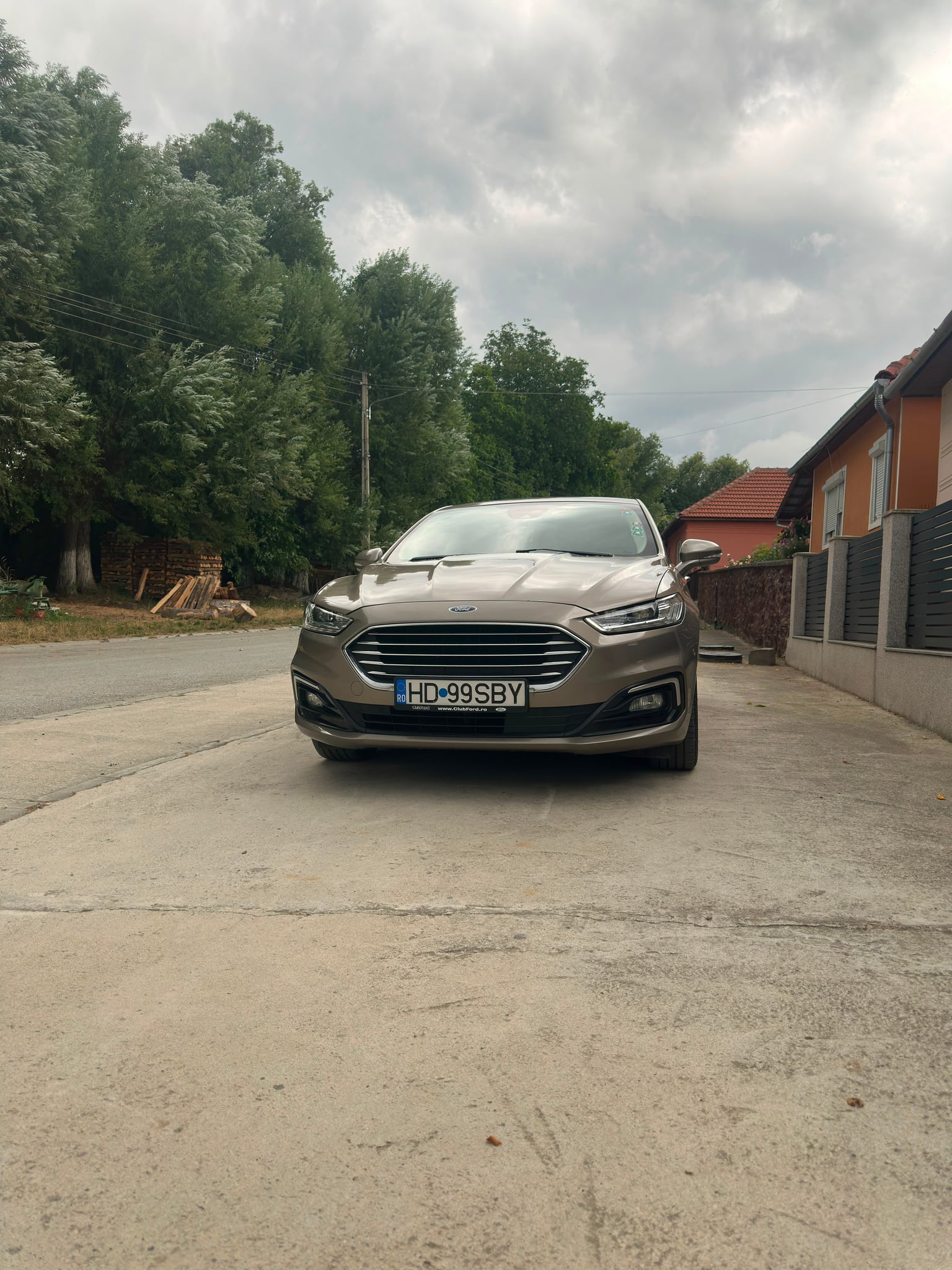 FORD Mondeo 2019 — imagine 1