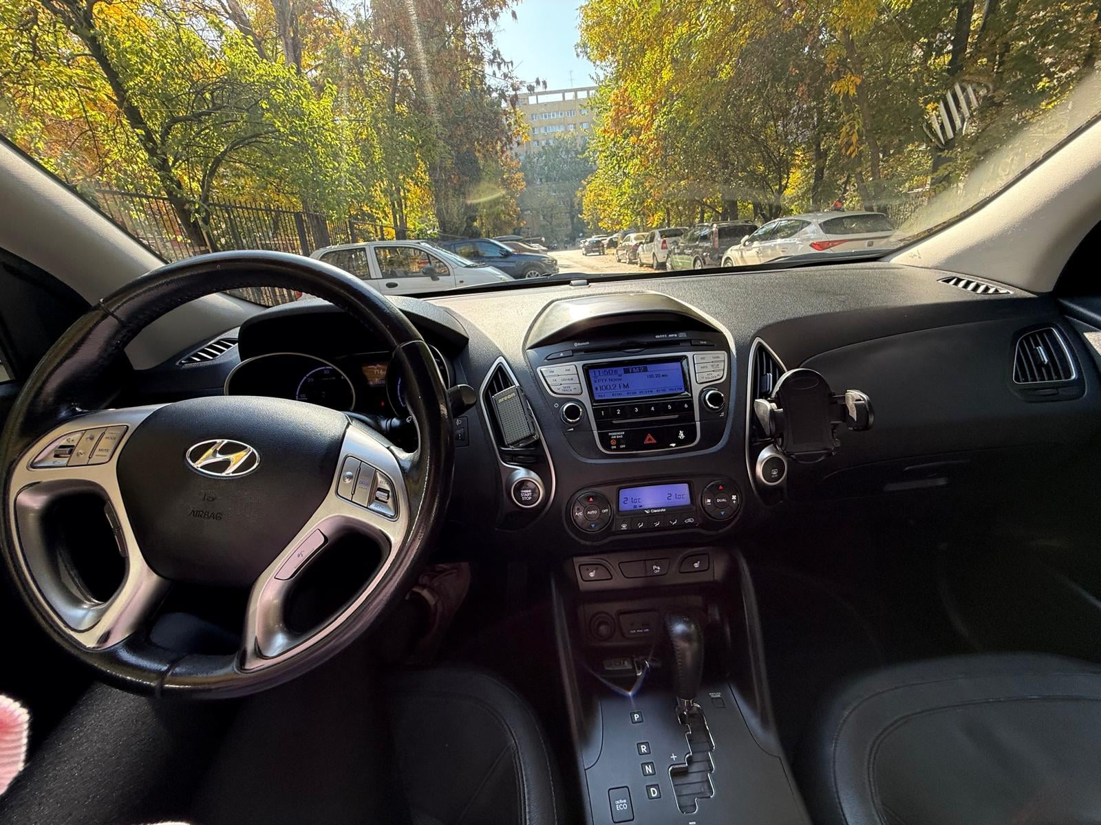 HYUNDAI ix35 2012 — imagine 30