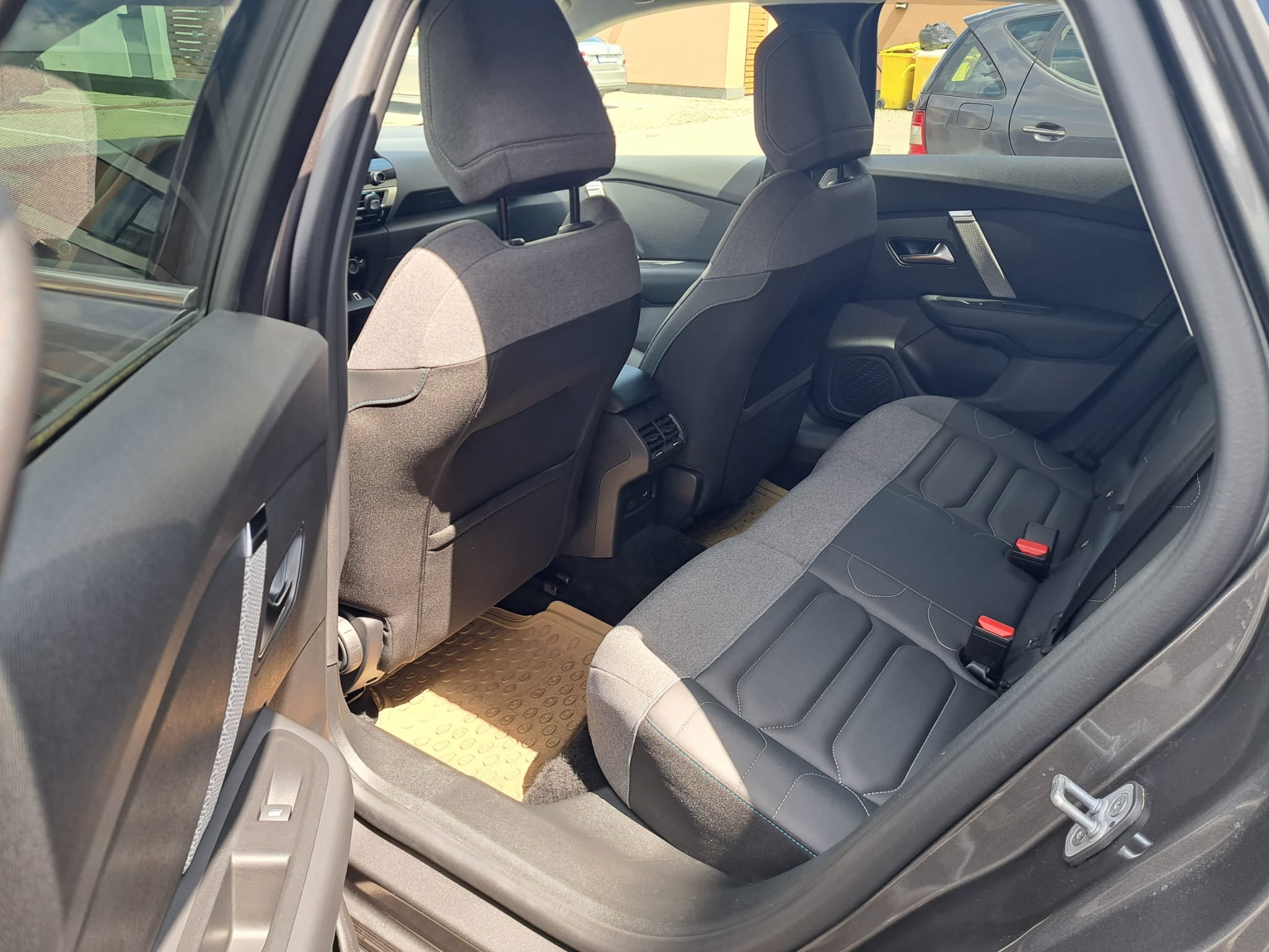 CITROËN C4 2023 — imagine 9
