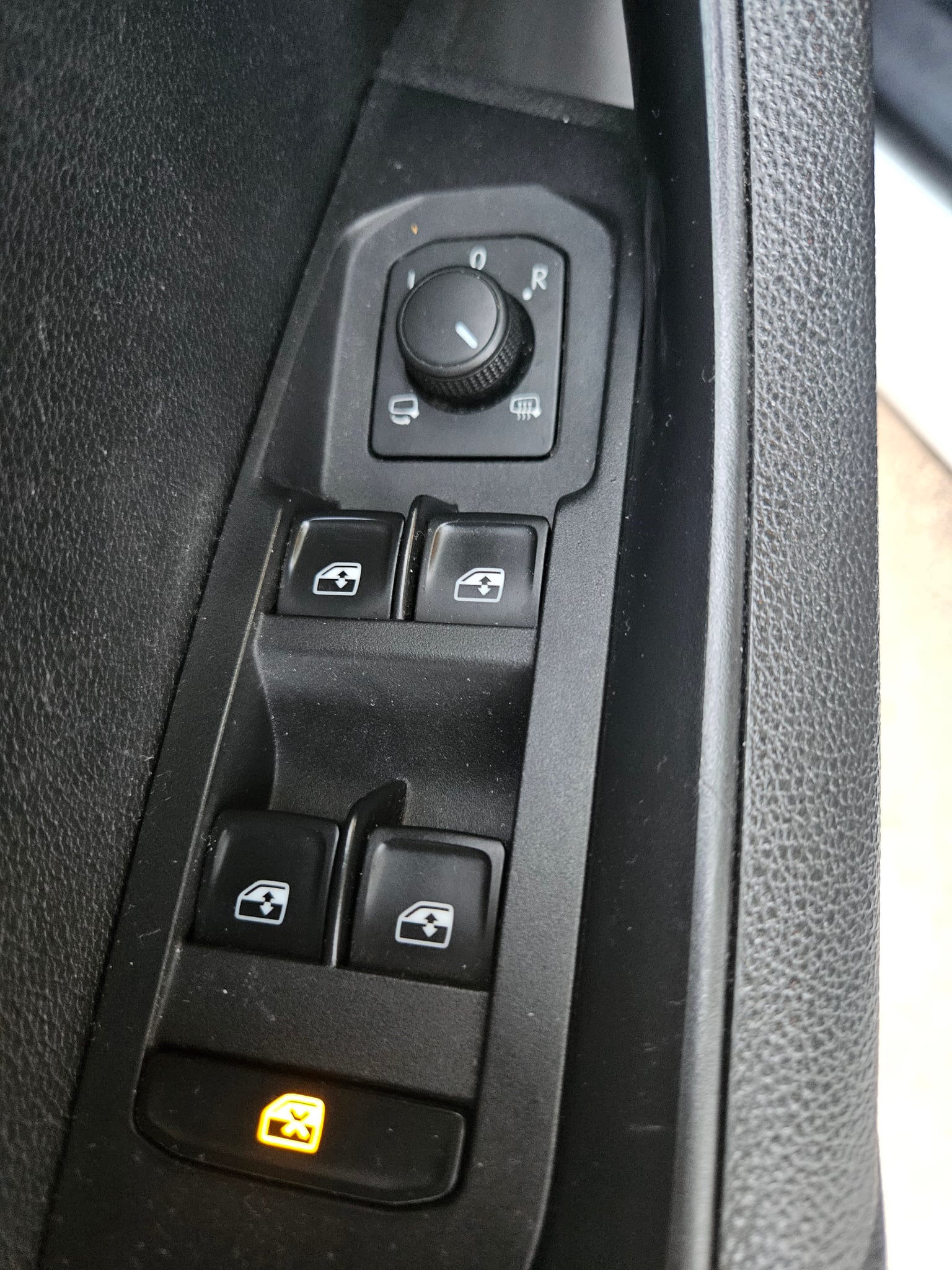 SKODA Karoq 2019 — imagine 8