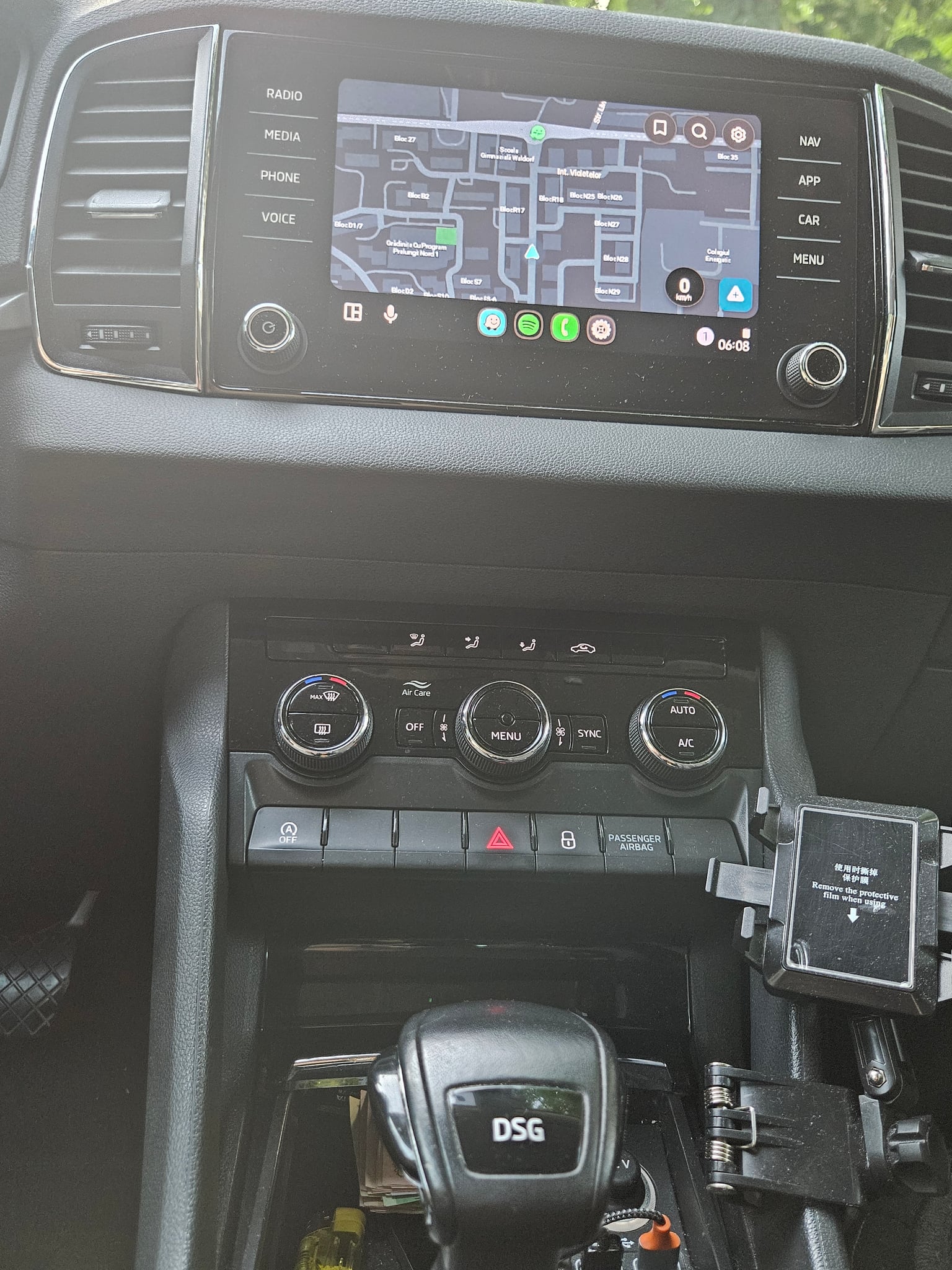 SKODA Karoq 2019 — imagine 10