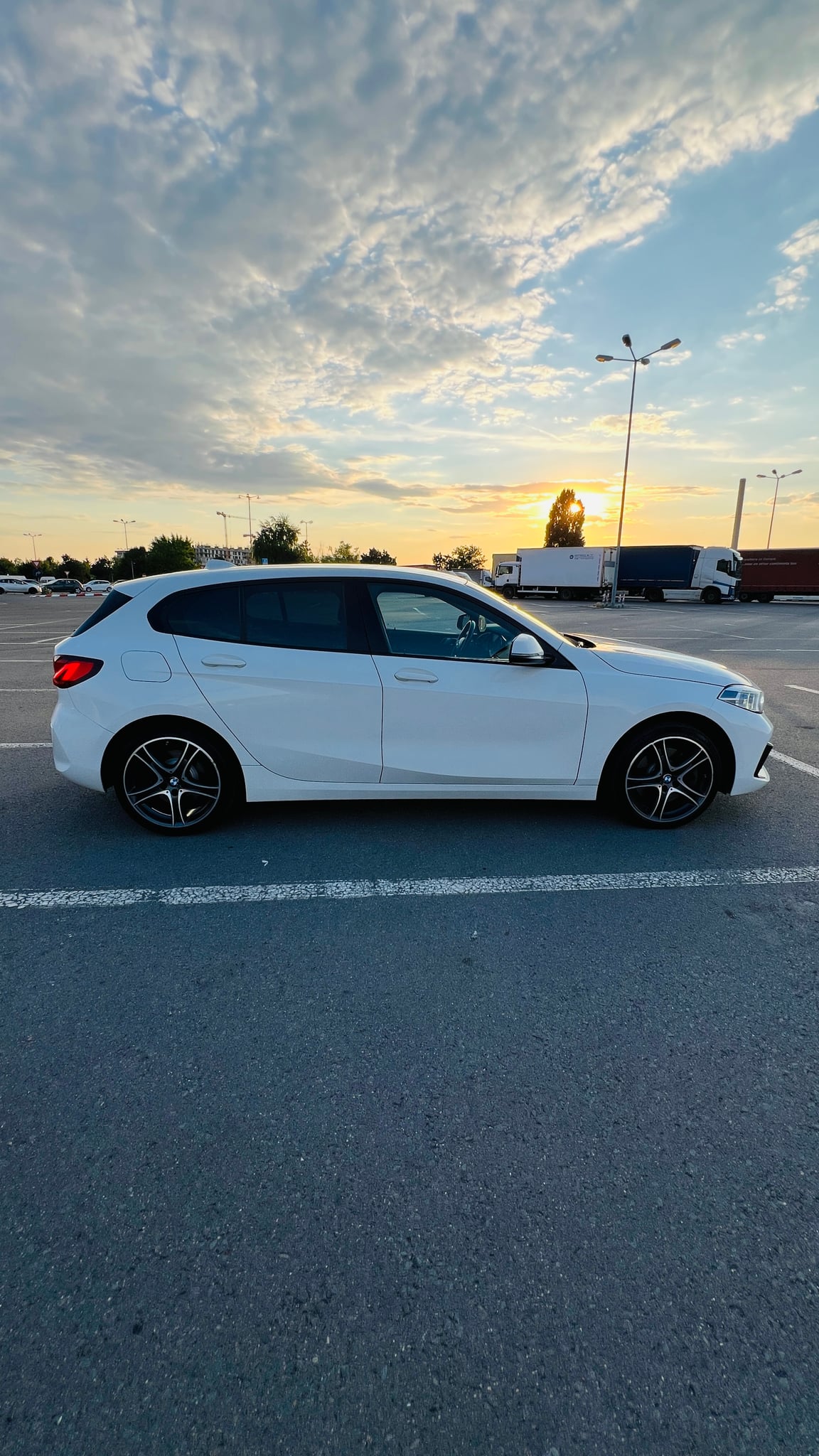 BMW Seria 1 2021 — imagine 3