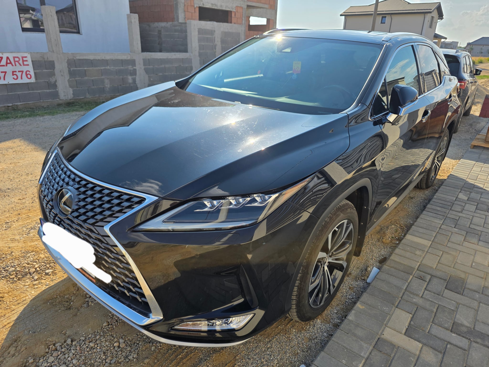 LEXUS RX 2022 — imagine 2