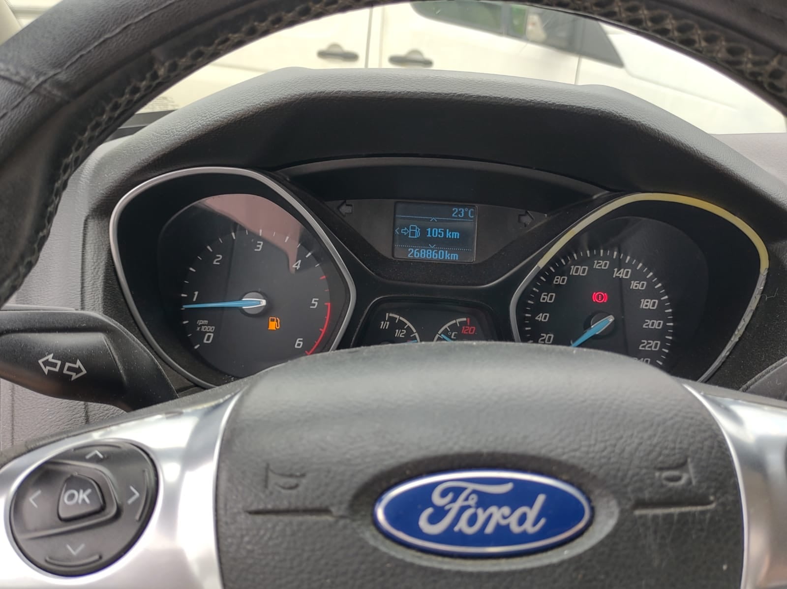 FORD Focus 2012 — imagine 10