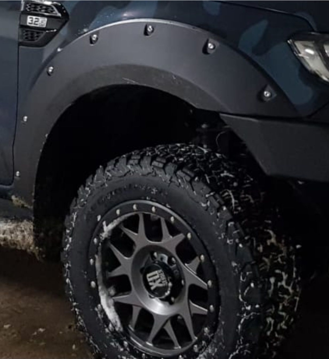 Vand Ford RANGER - 3.2 Diesel, 200 CP, Full Option + Troliu Warn, Bara Metalica Rival, Jante din aliaj, Overfander - 3