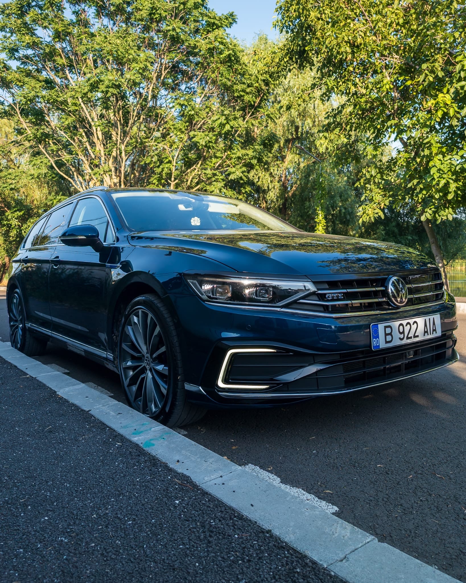 VOLKSWAGEN Passat 2022 — imagine 1