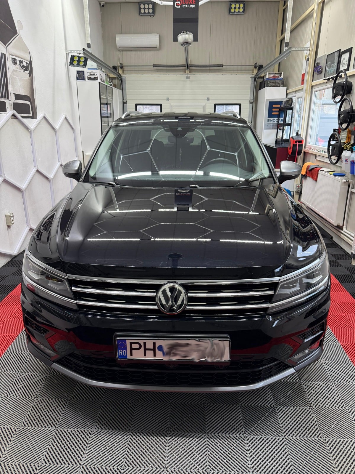 VOLKSWAGEN Tiguan 2019 — imagine 38