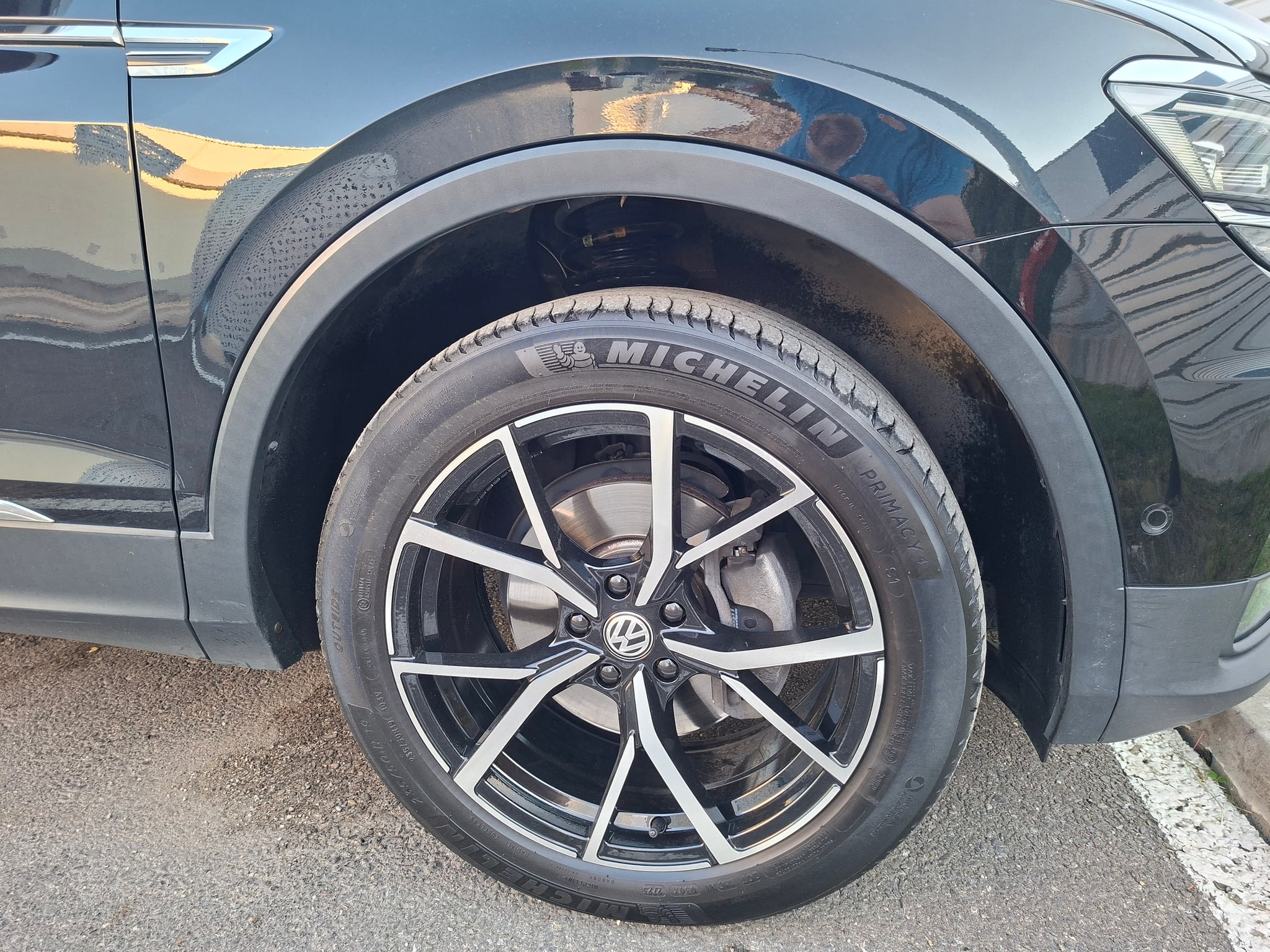 VOLKSWAGEN Tiguan 2019 — imagine 45