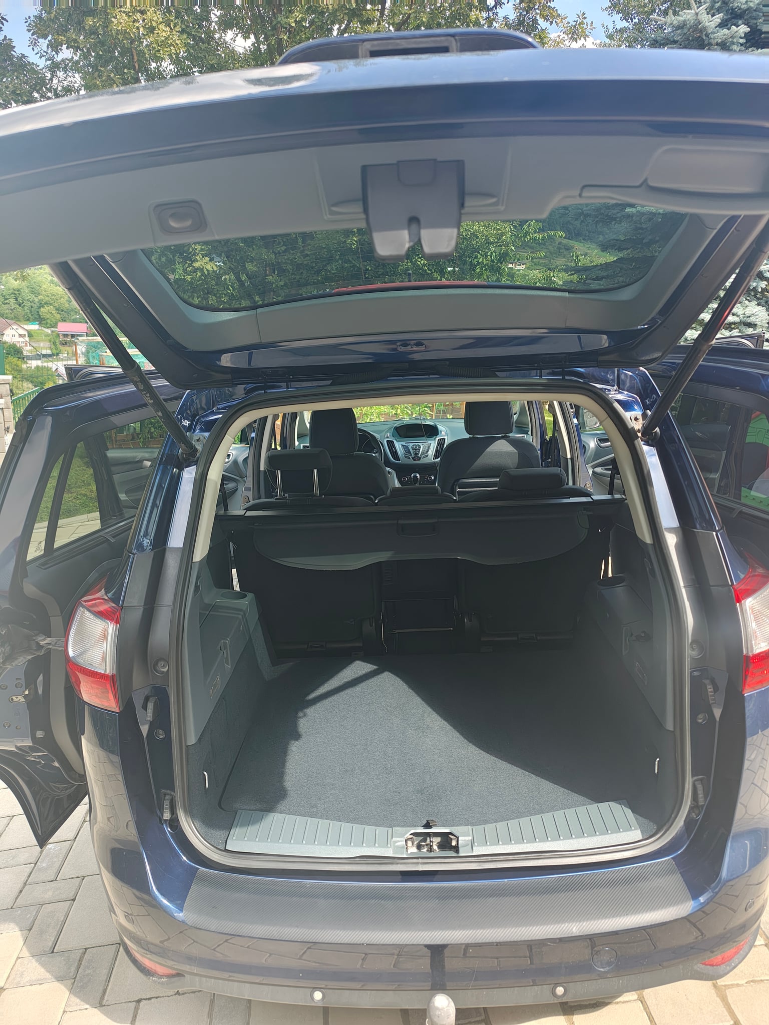 FORD Grand C-MAX 2011 — imagine 12