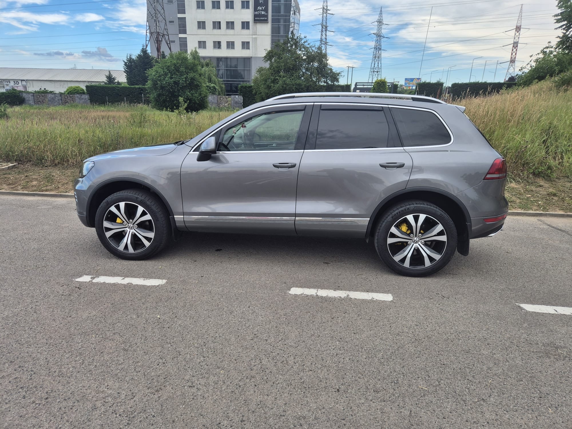 VOLKSWAGEN Touareg 2011 — imagine 2