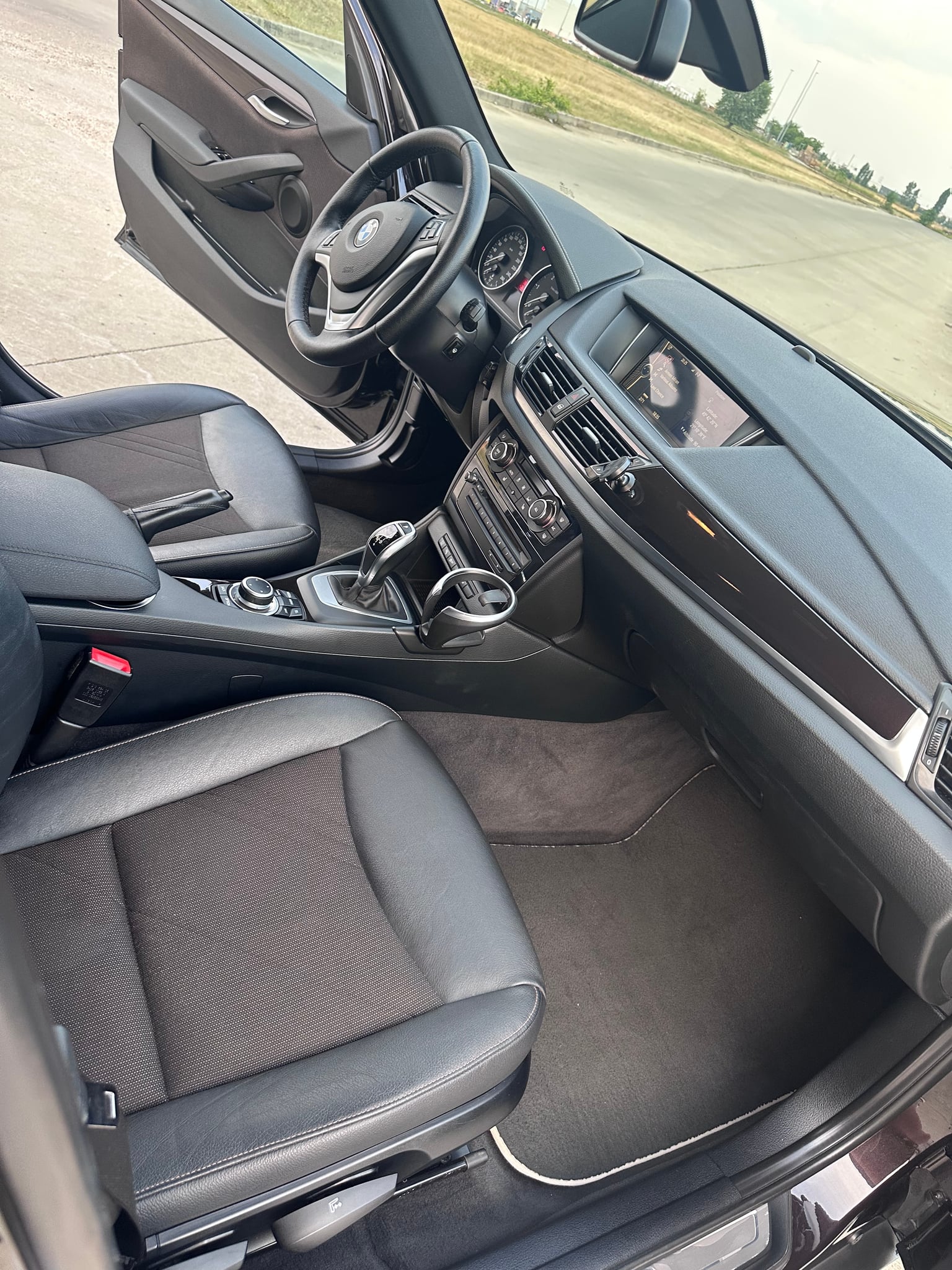BMW X1 2014 — imagine 11