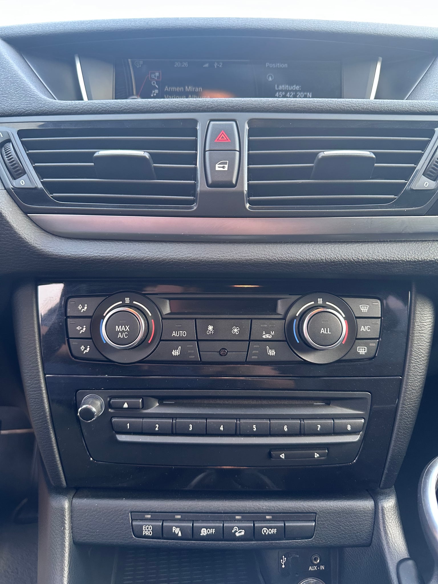 BMW X1 2014 — imagine 12