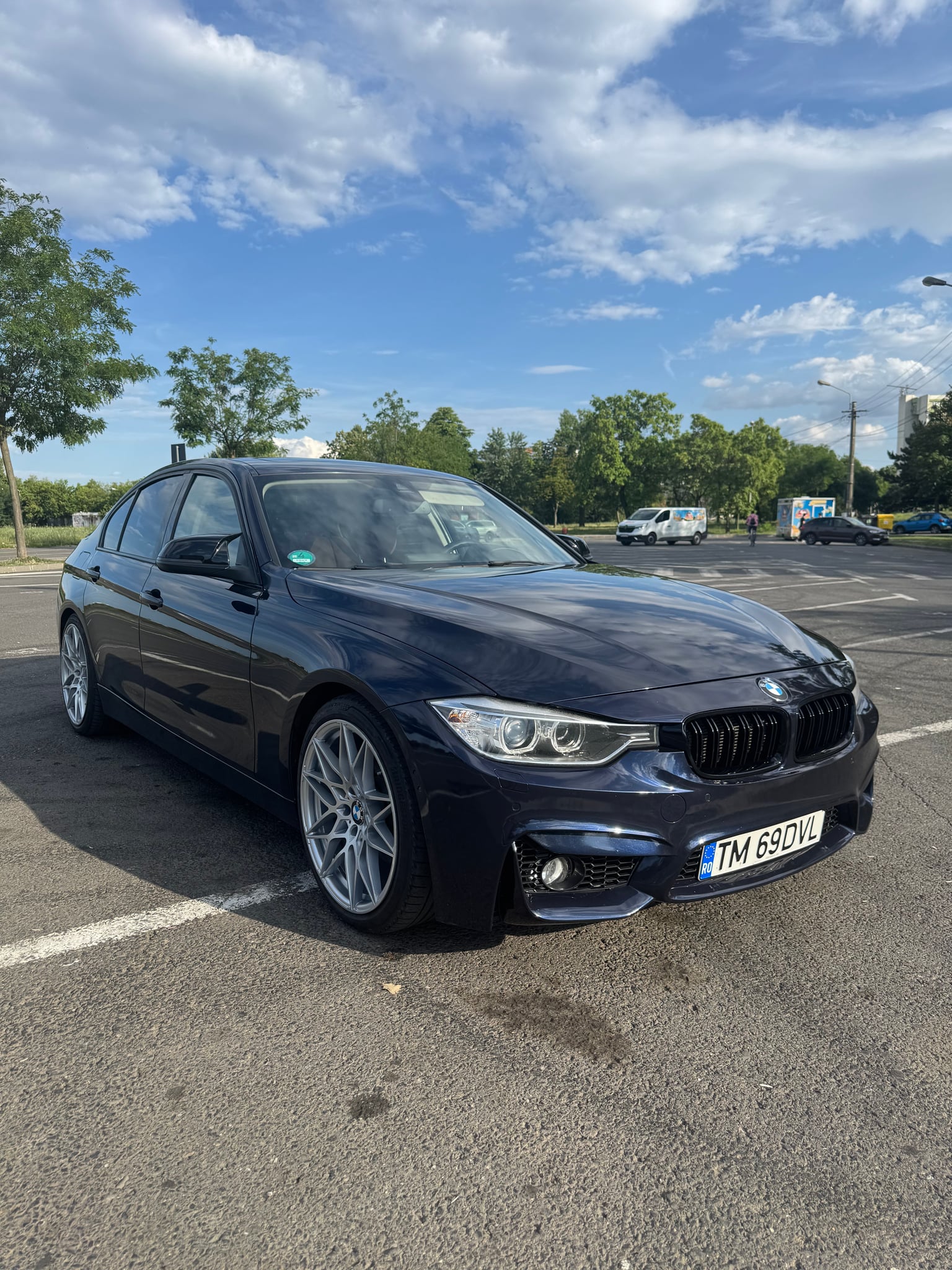 BMW Seria 3 2012 — imagine 1
