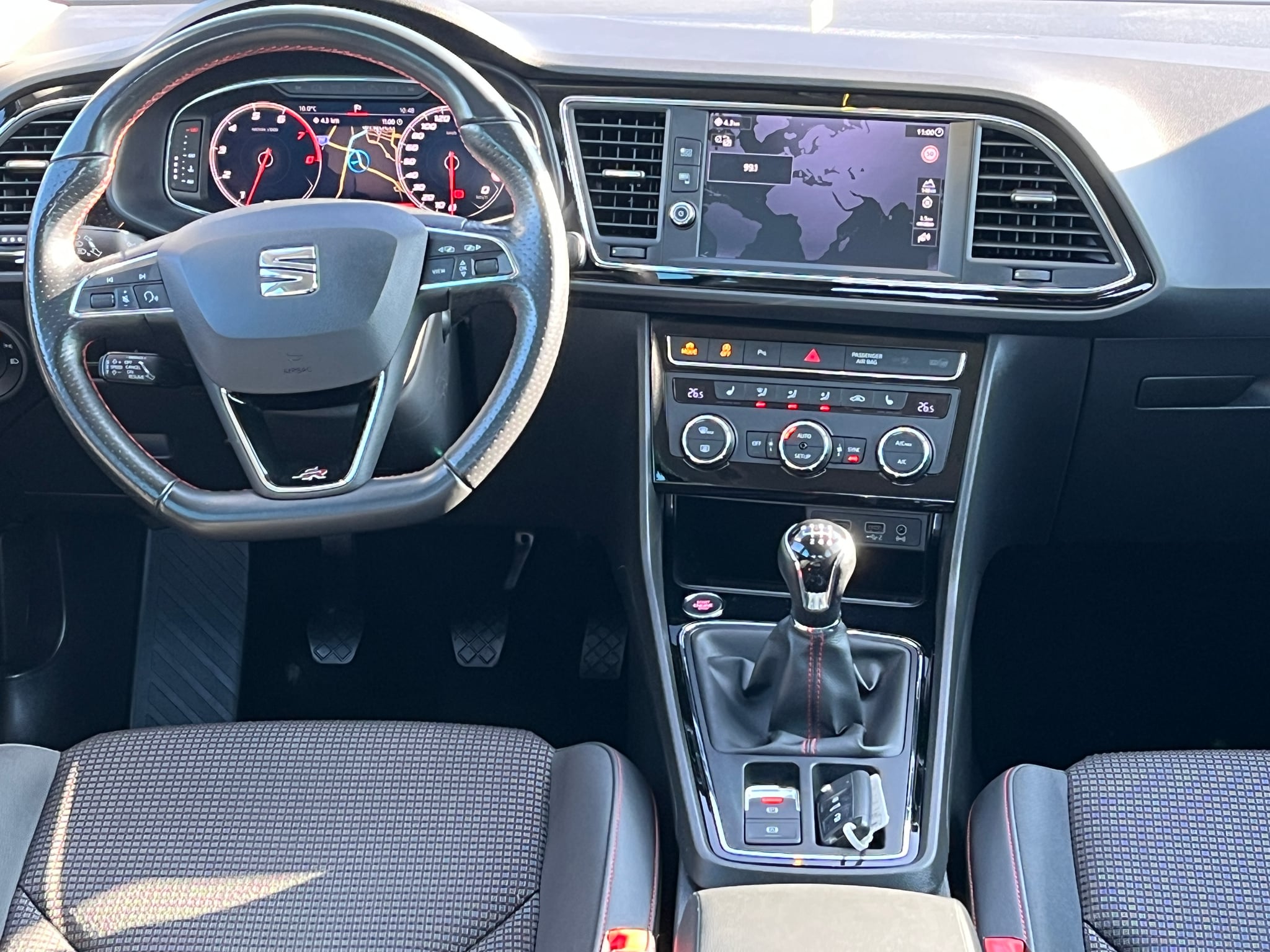 SEAT Leon 2019 — imagine 25