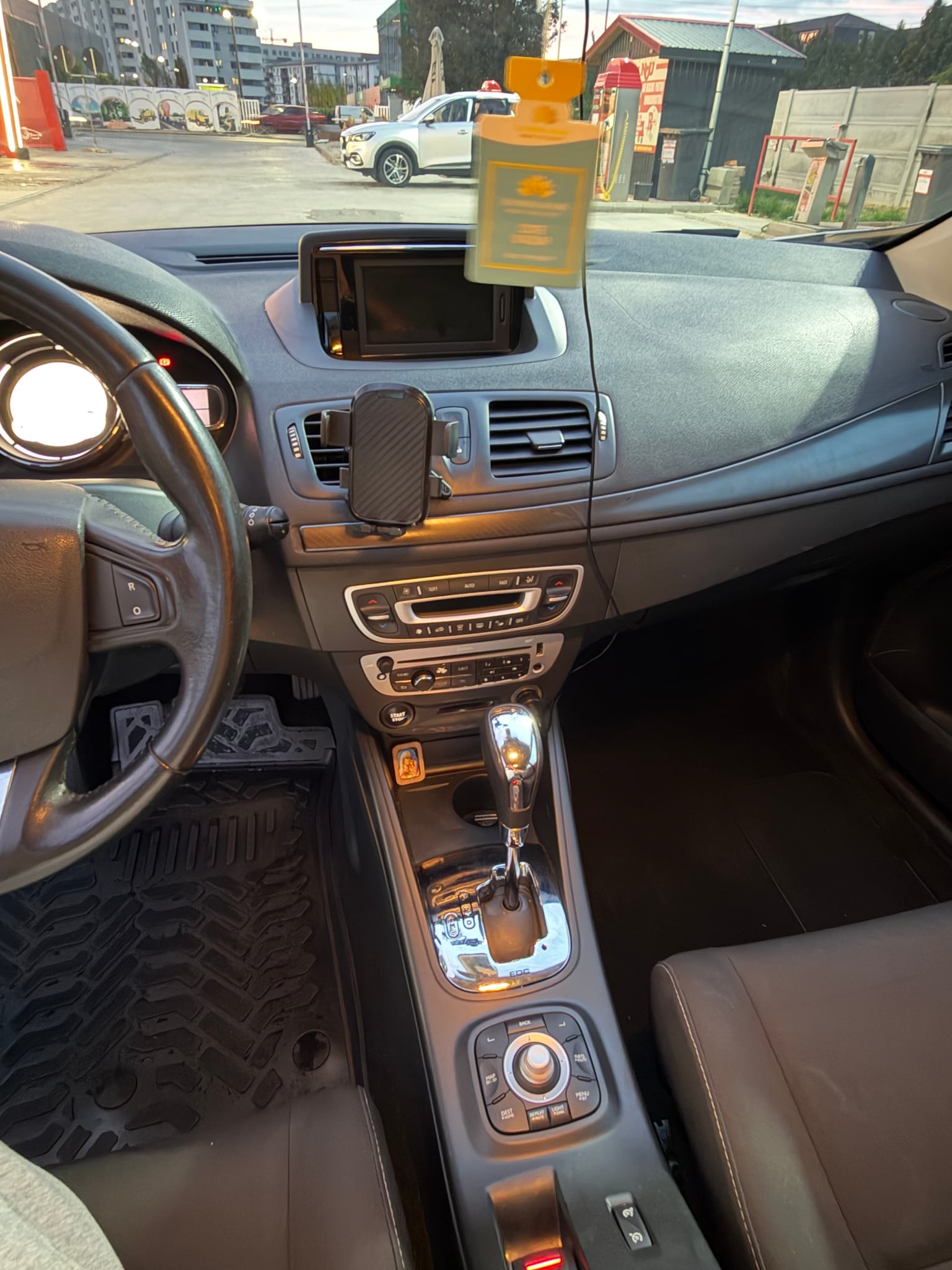 RENAULT Megane 2013 — imagine 17