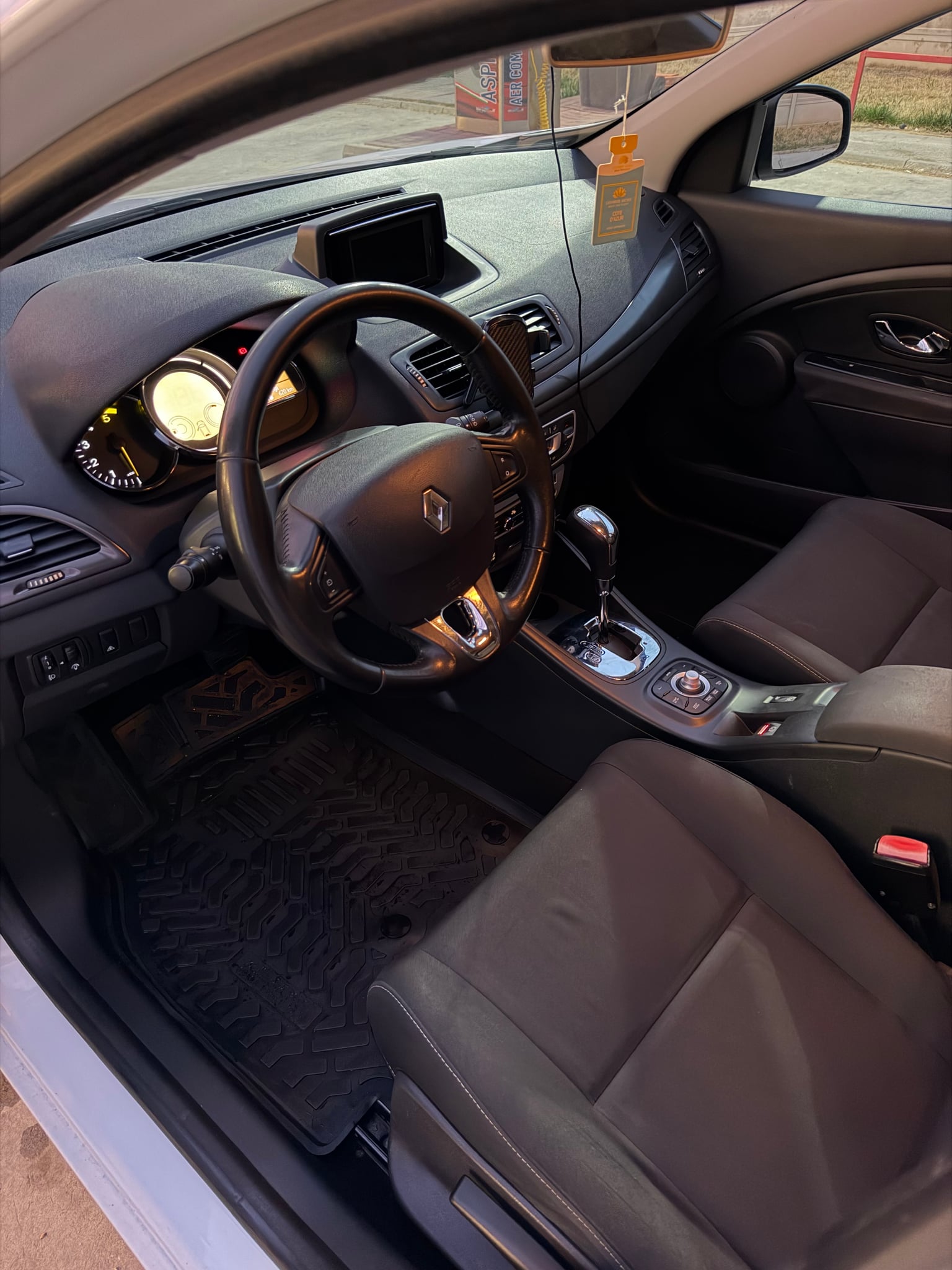 RENAULT Megane 2013 — imagine 14