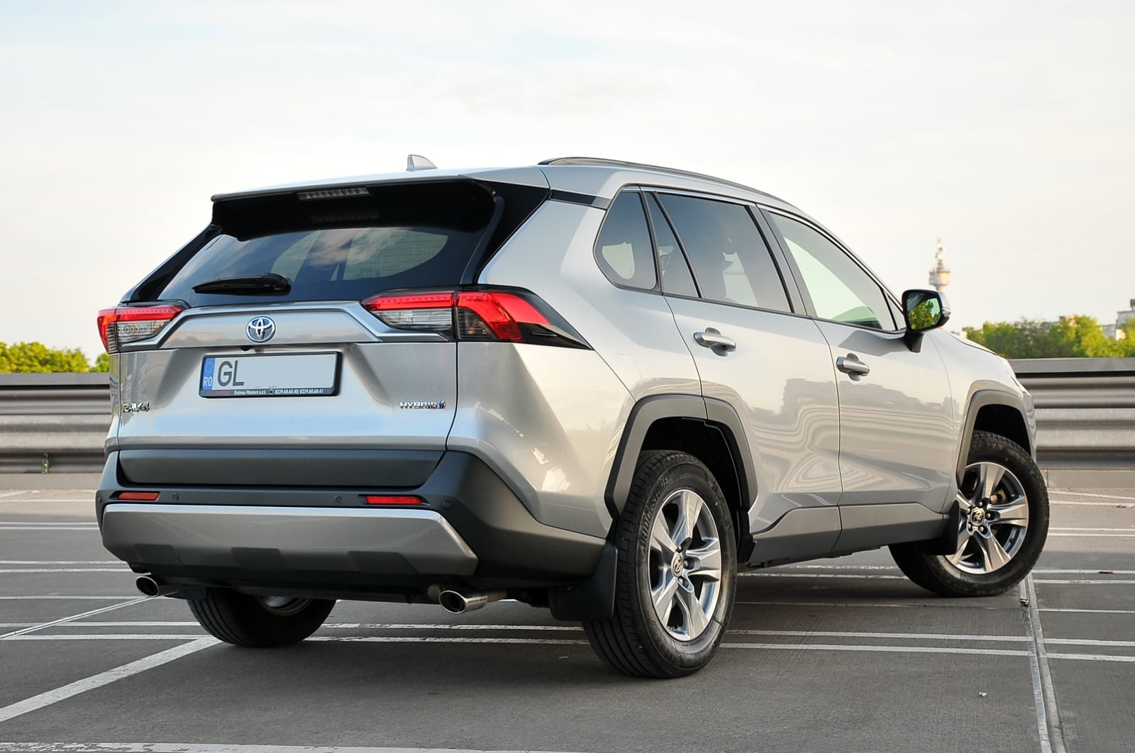 TOYOTA RAV4 2024 — imagine 4