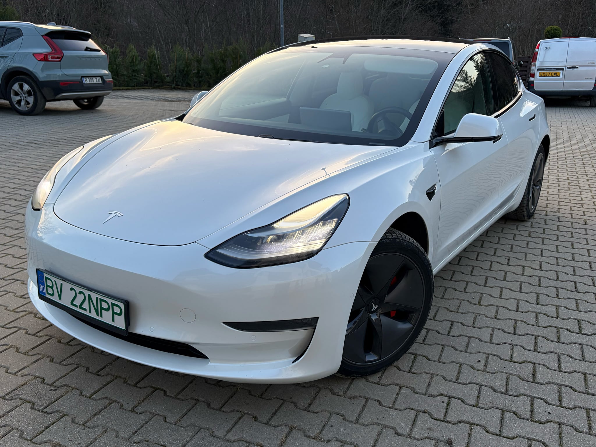TESLA Model 3 2020 — imagine 5