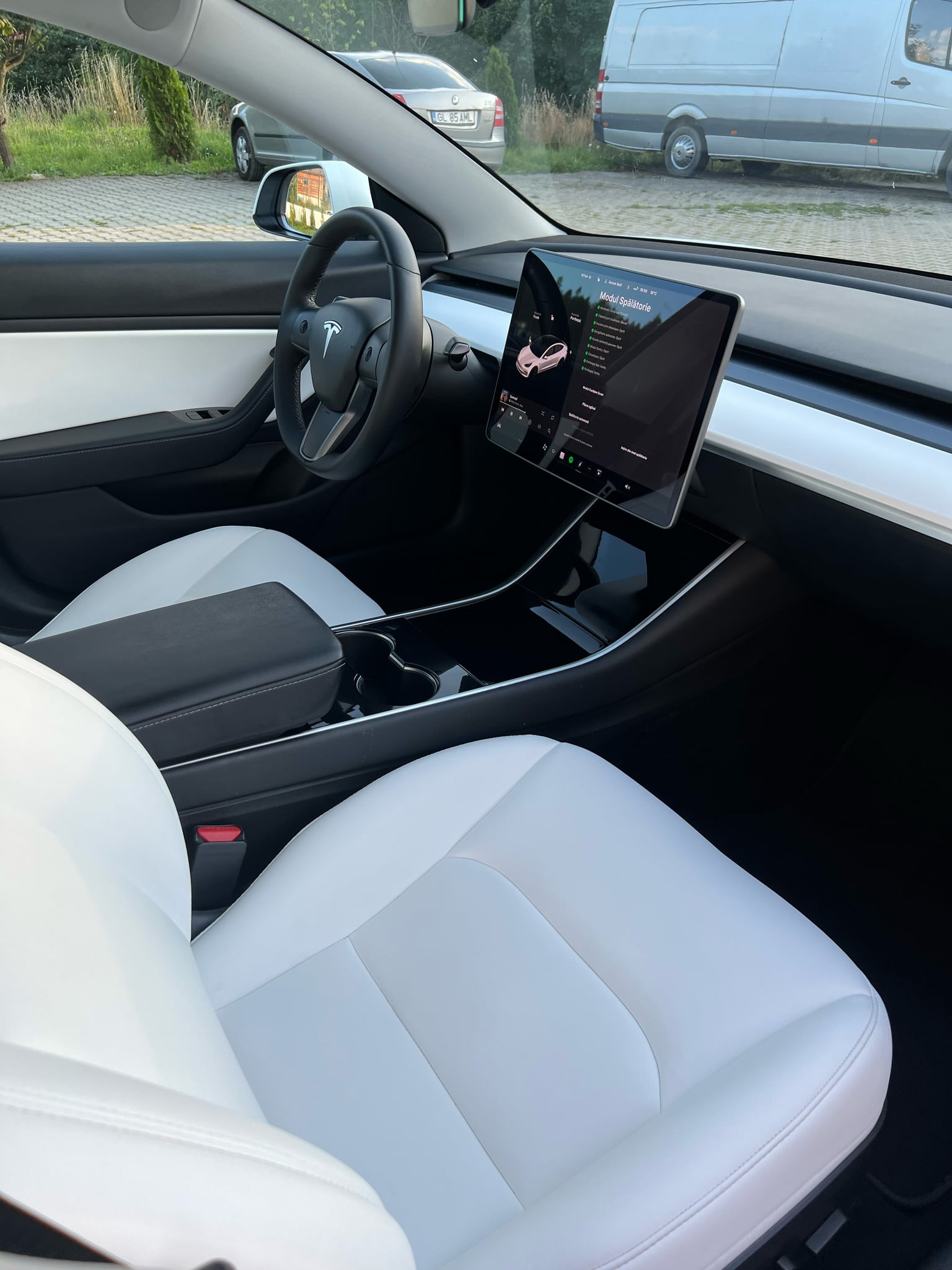 TESLA Model 3 2020 — imagine 2