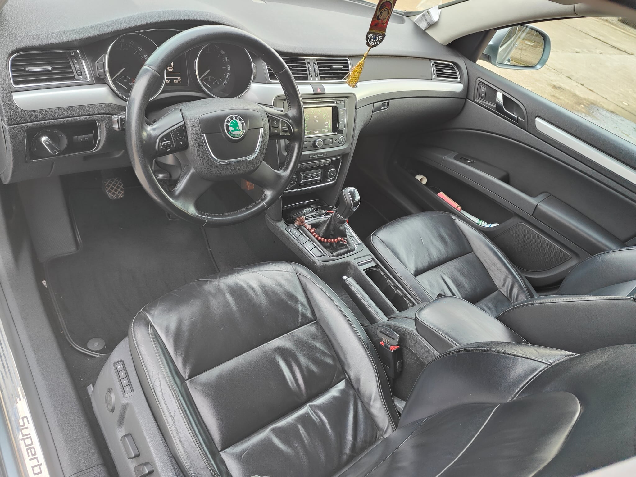 SKODA Superb 2011 — imagine 5