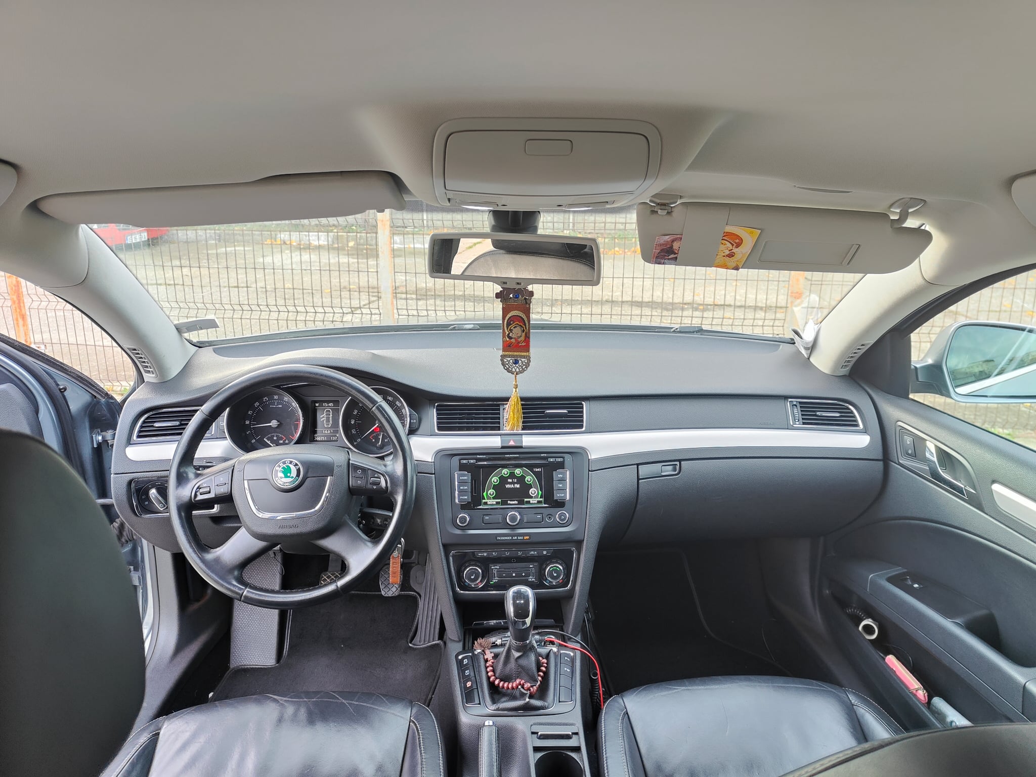 SKODA Superb 2011 — imagine 4
