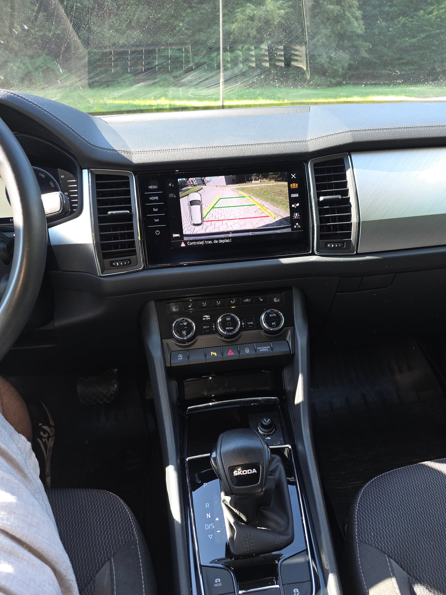 SKODA Kodiaq 2023 — imagine 8