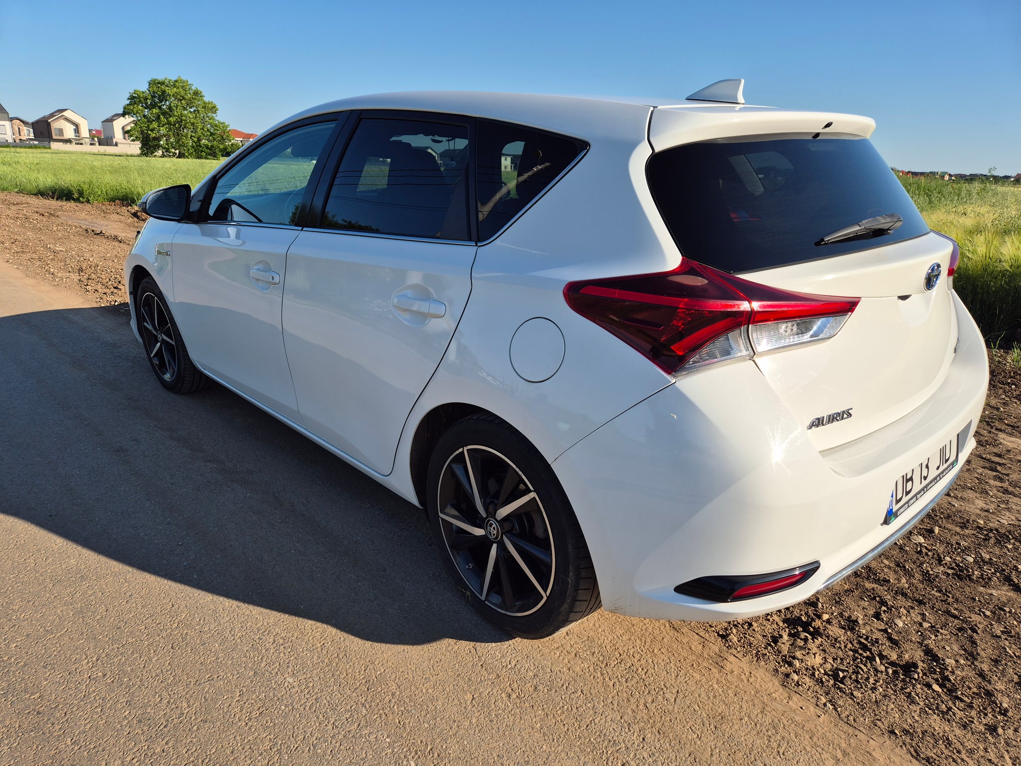 TOYOTA Auris 2018 — imagine 5