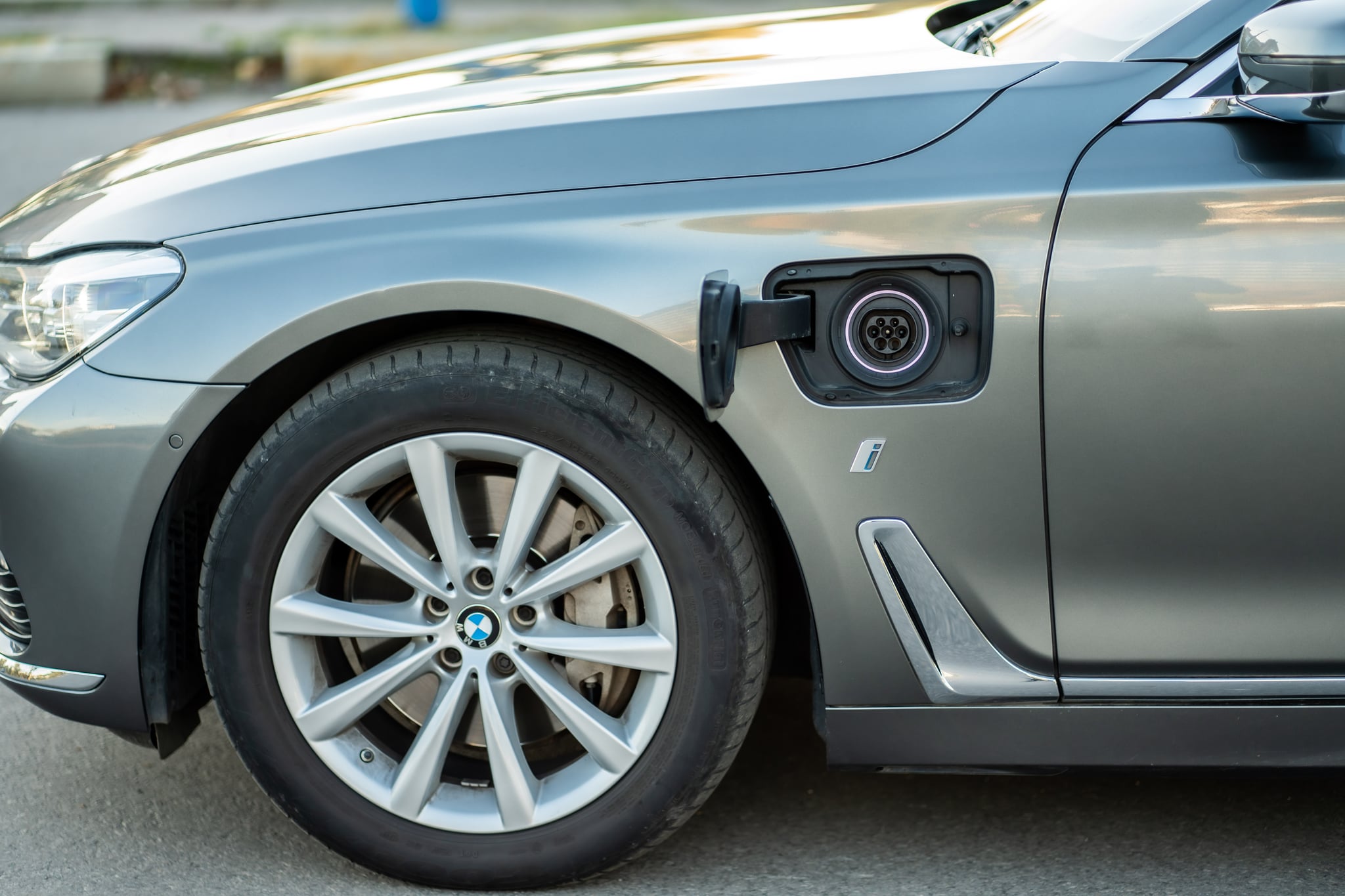 BMW Seria 7 2018 — imagine 7