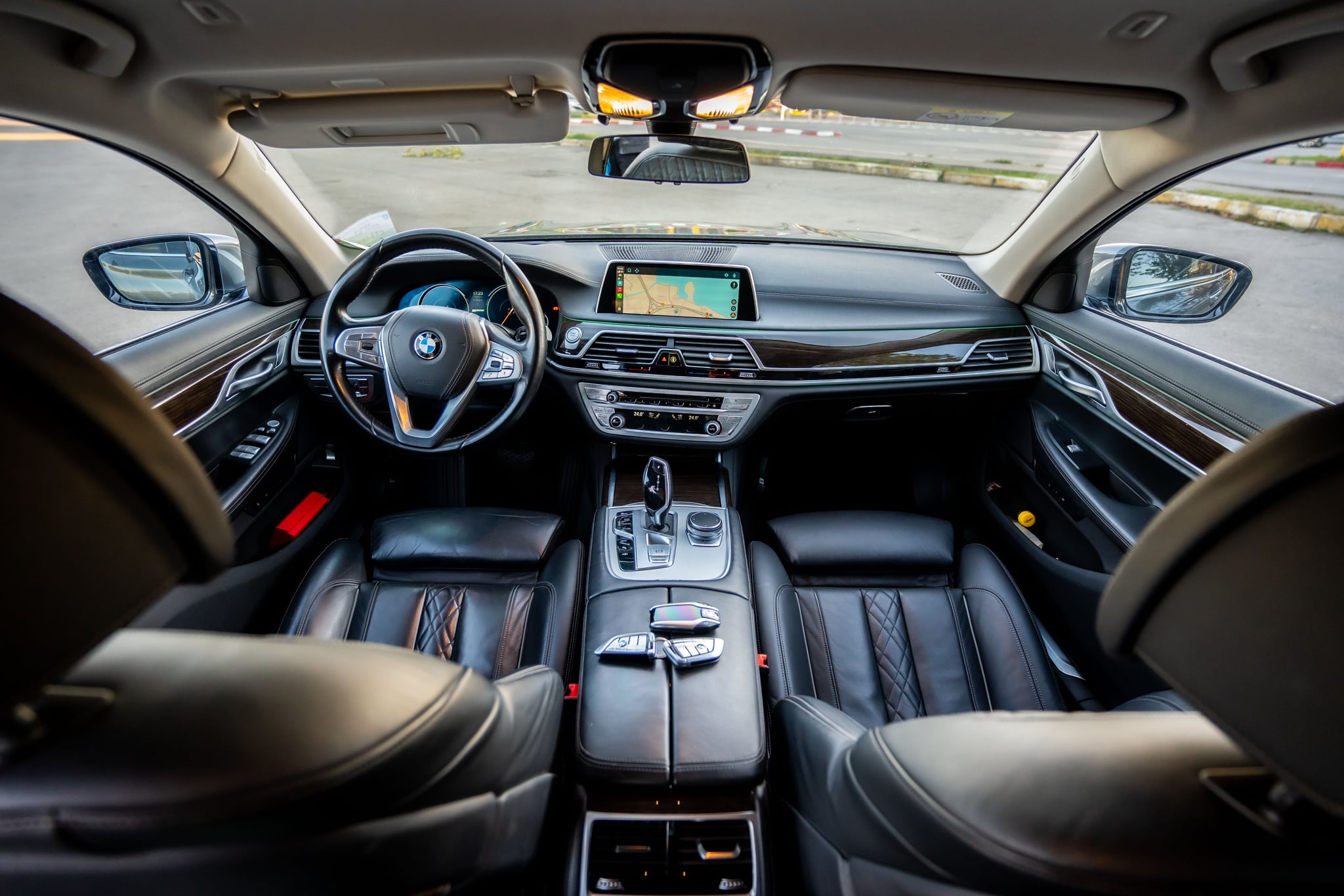 BMW Seria 7 2018 — imagine 17