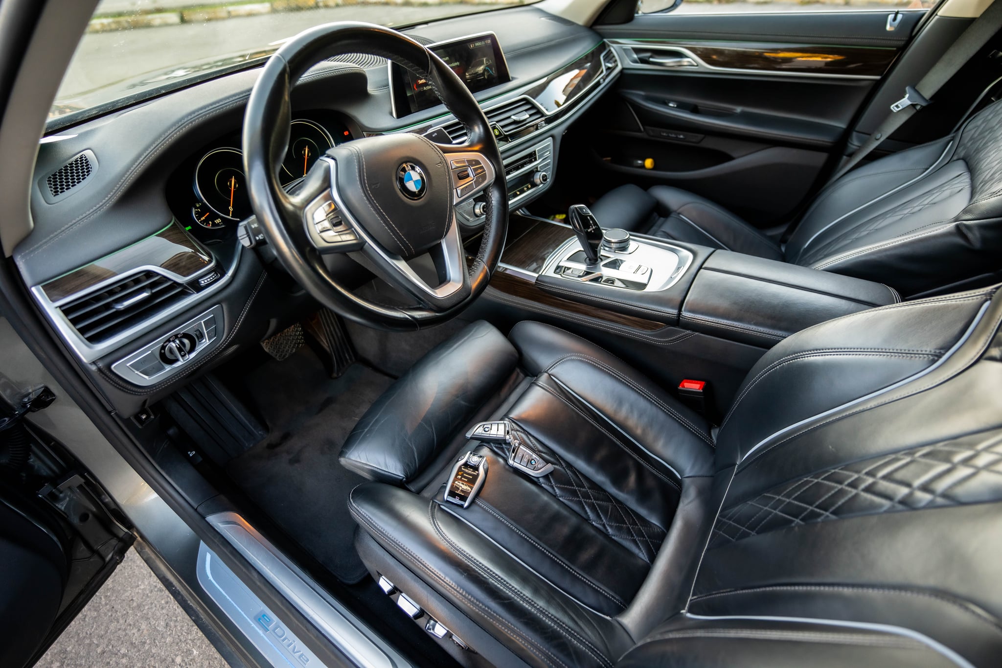 BMW Seria 7 2018 — imagine 12