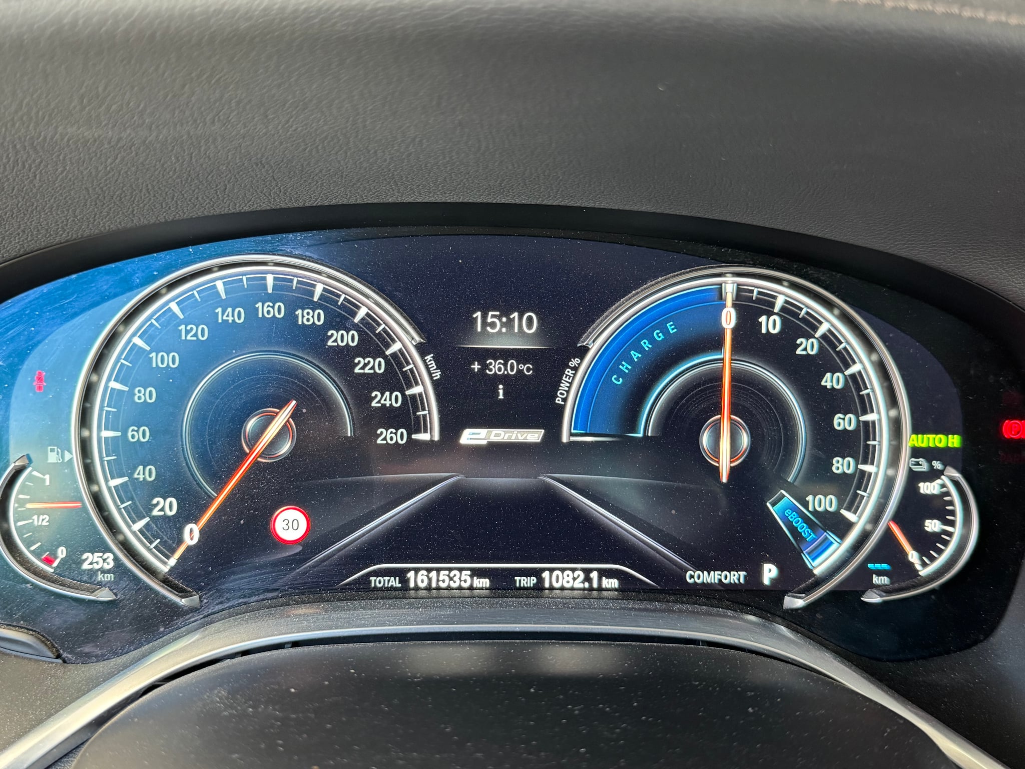 BMW Seria 7 2018 — imagine 3