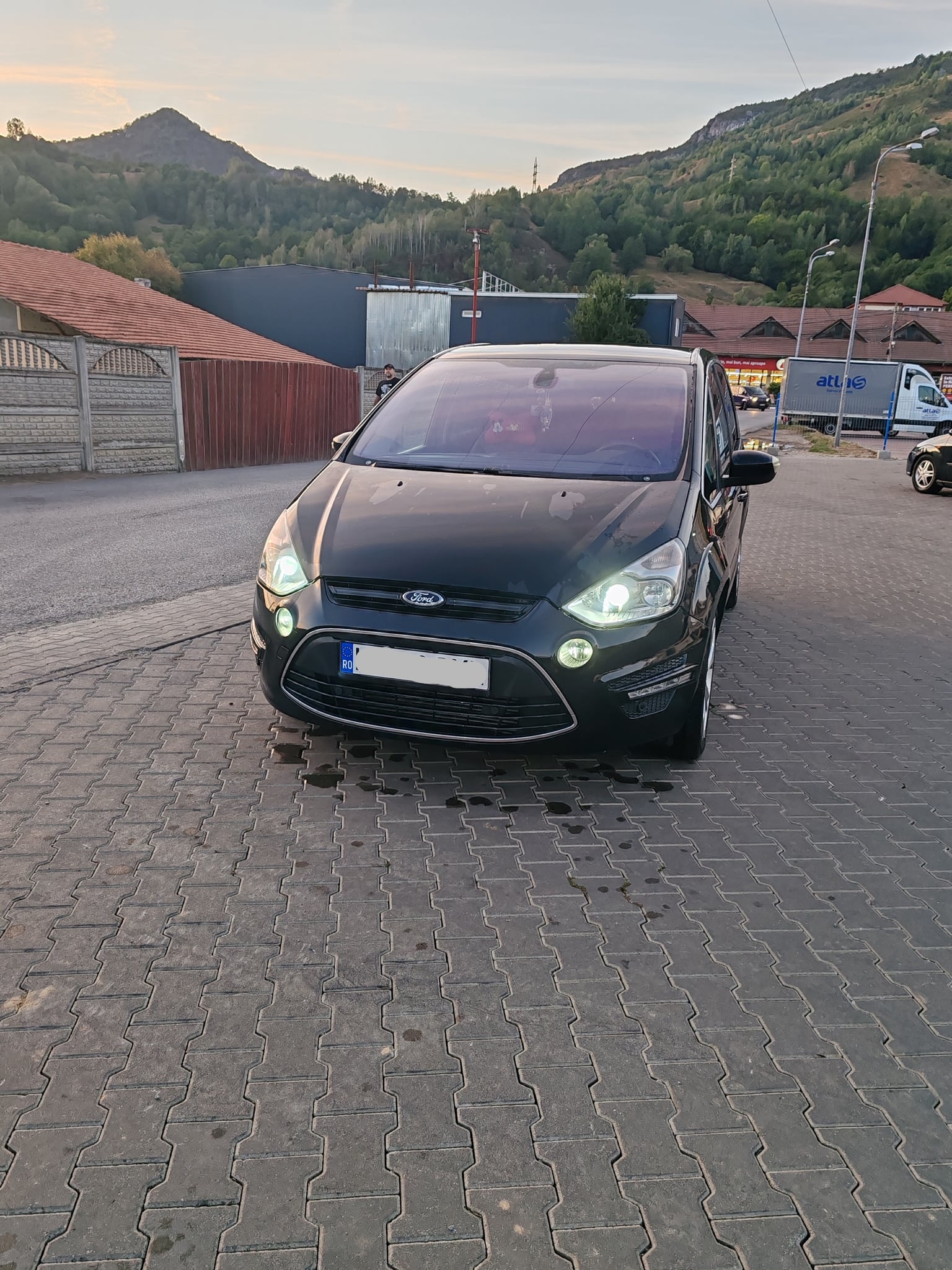 FORD S-MAX 2010 — imagine 11