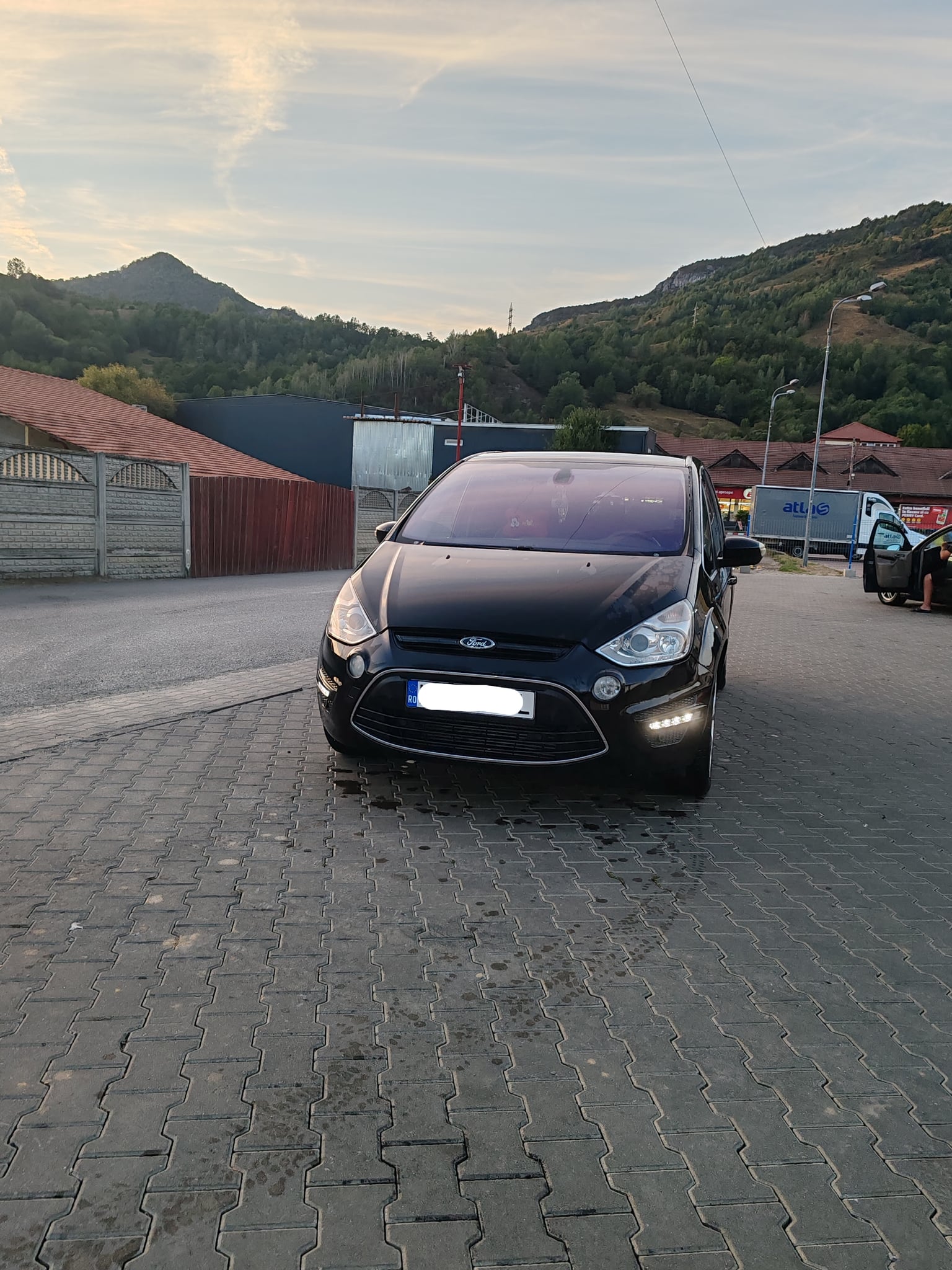 FORD S-MAX 2010 — imagine 3