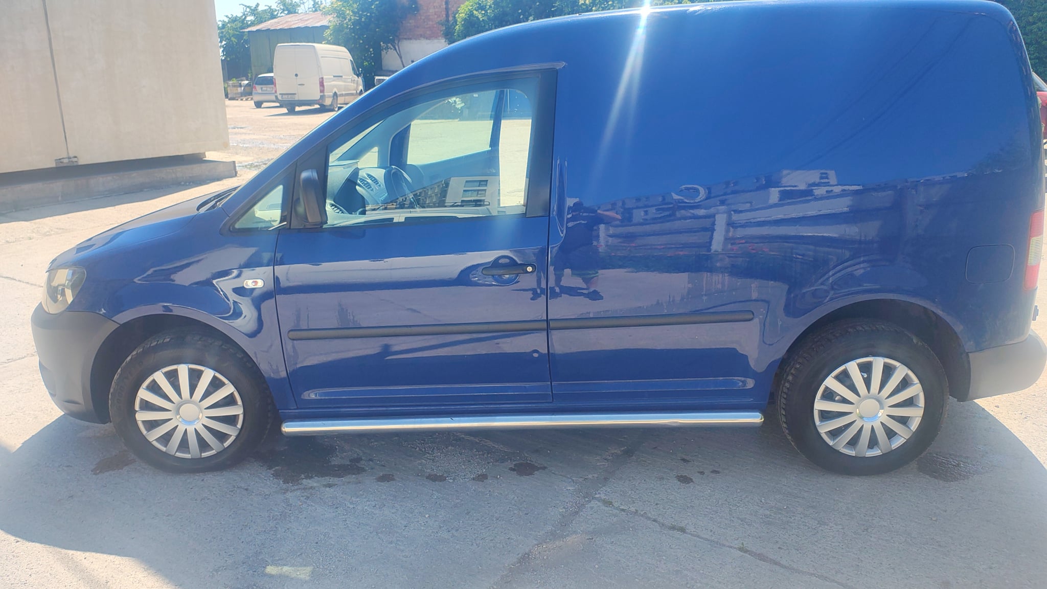 VOLKSWAGEN Caddy 2012 — imagine 3