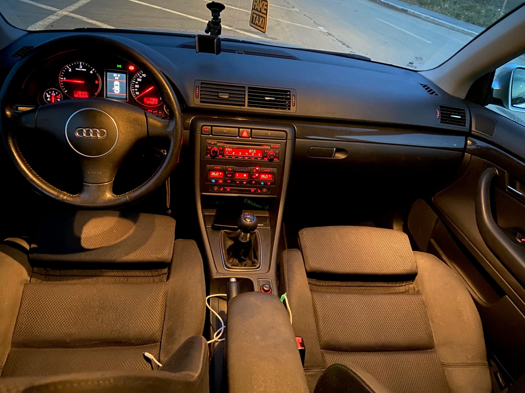AUDI A4 2004 — imagine 7