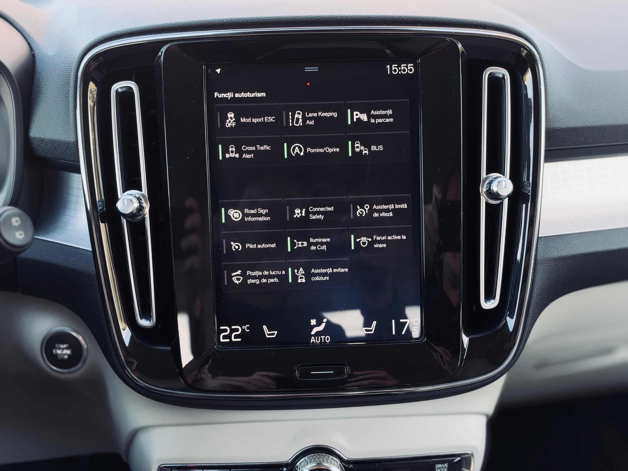 VOLVO XC40 2019 — imagine 16